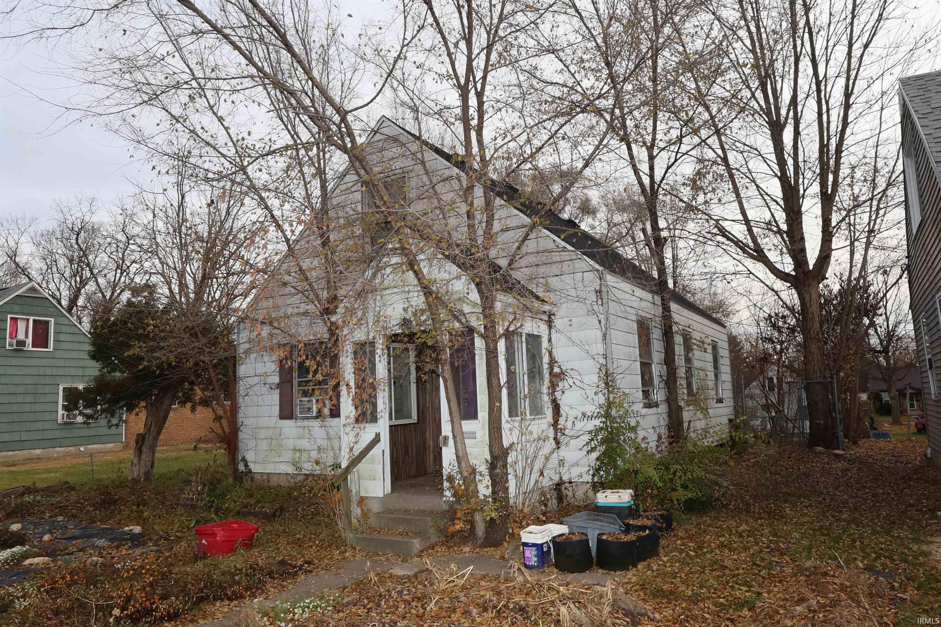 Homes for sale in South Bend, IN | 1618 Johnson St, South Bend, IN 46628 | MLS# 202547202