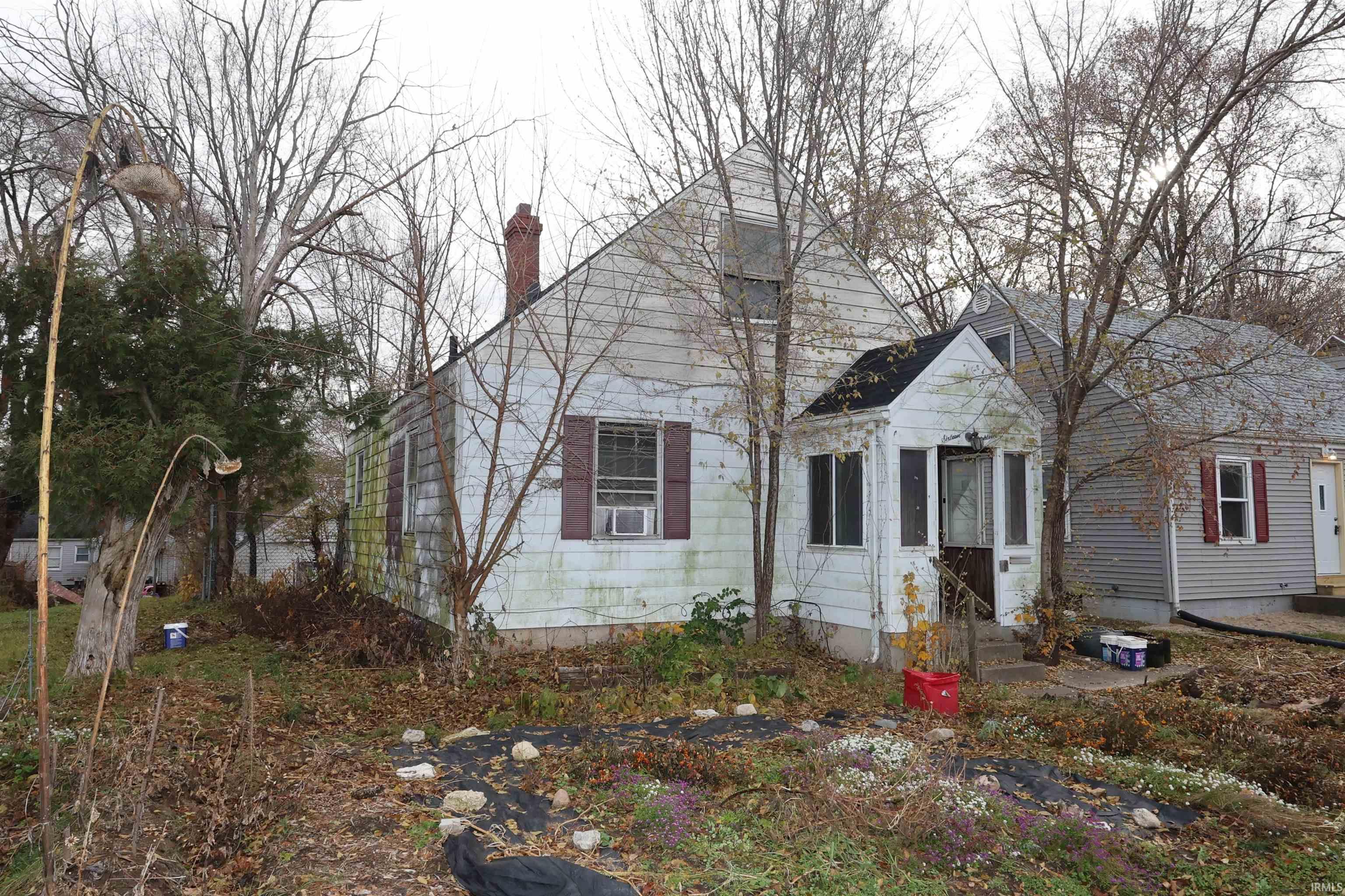 Homes for sale in South Bend, IN | 1618 Johnson St, South Bend, IN 46628 | MLS# 202547202