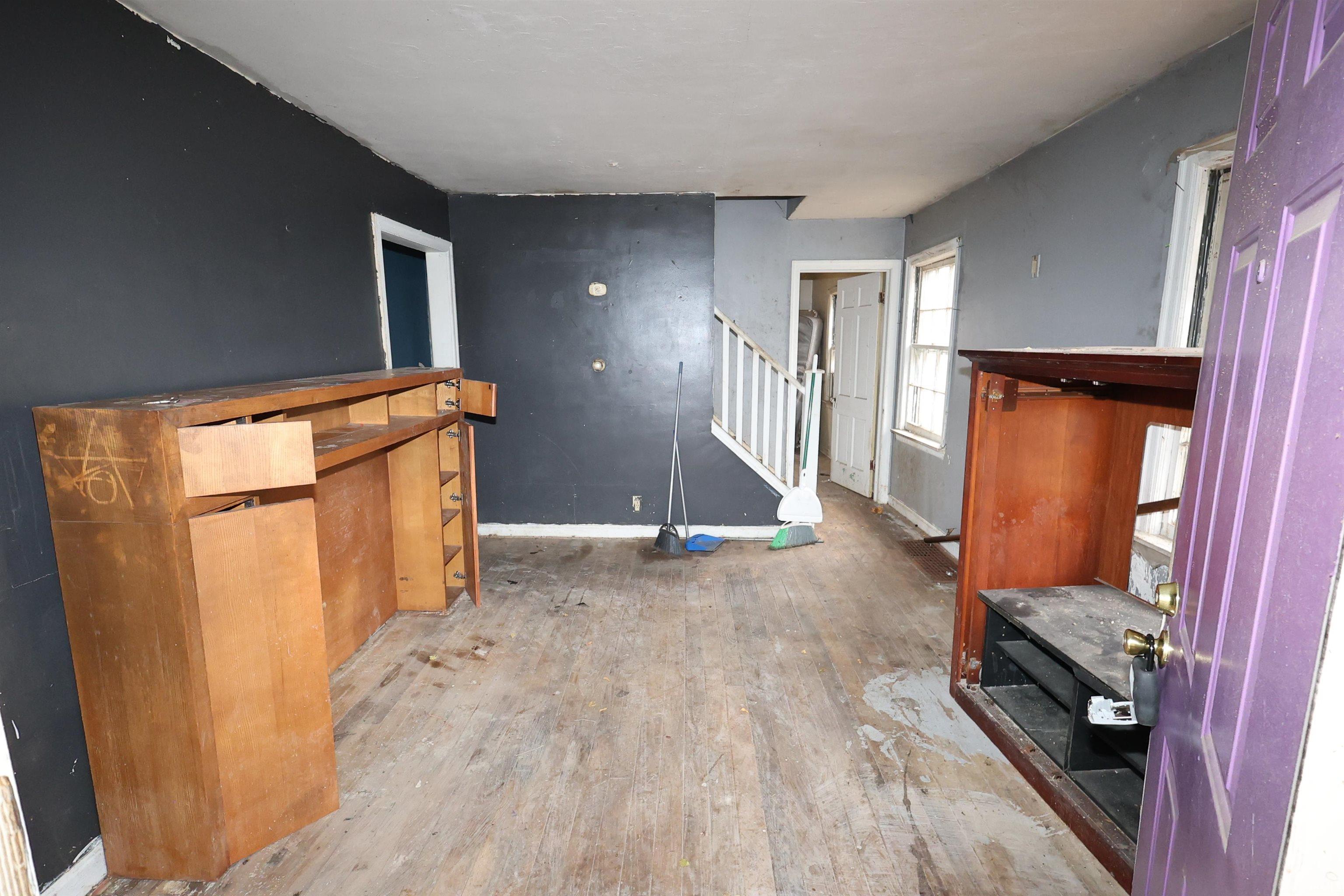 Homes for sale in South Bend, IN | 1618 Johnson St, South Bend, IN 46628 | MLS# 202547202