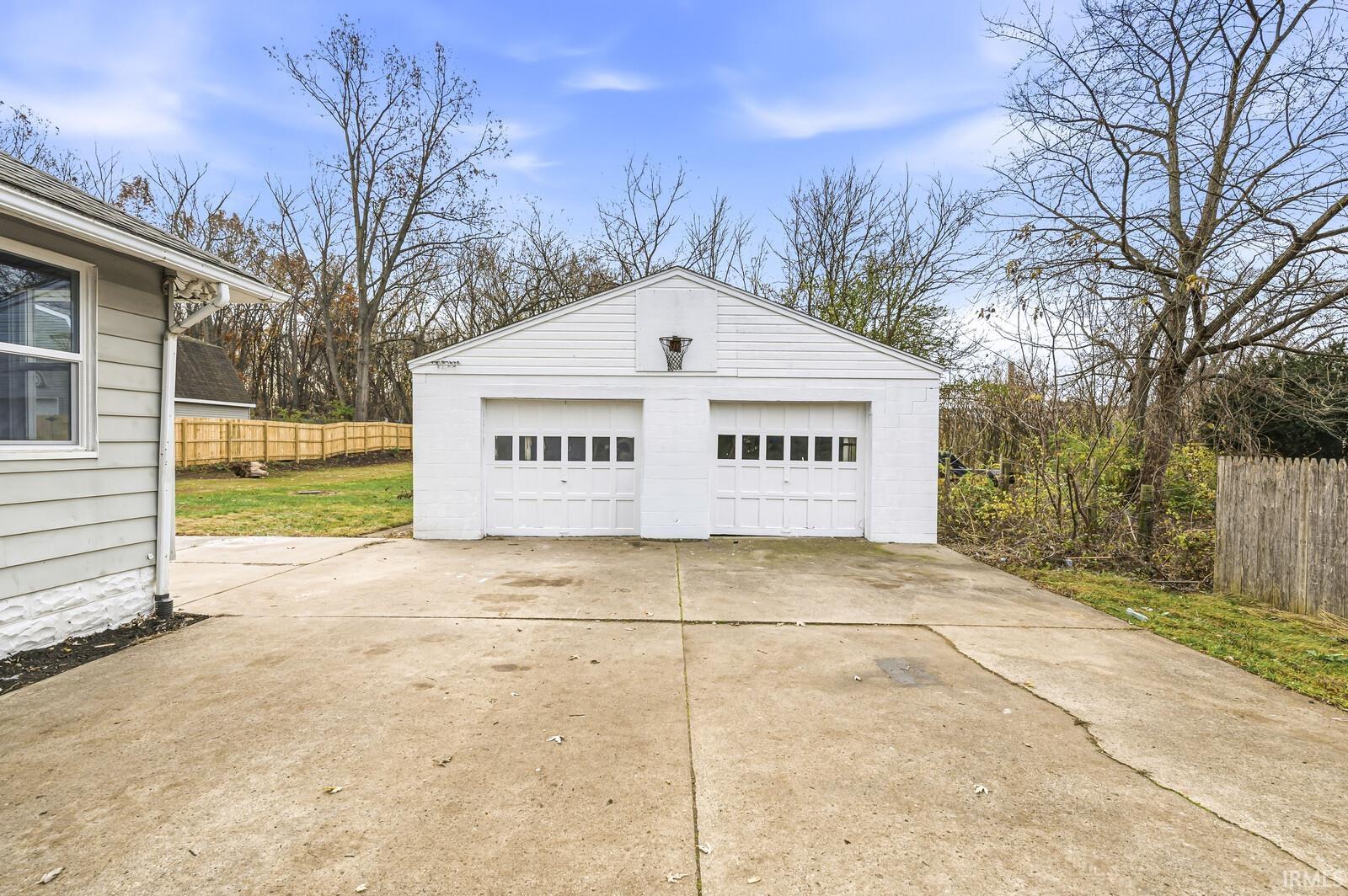 Homes for sale in South Bend, IN | 19602 Greenacre St, South Bend, IN 46637 | MLS# 202547253