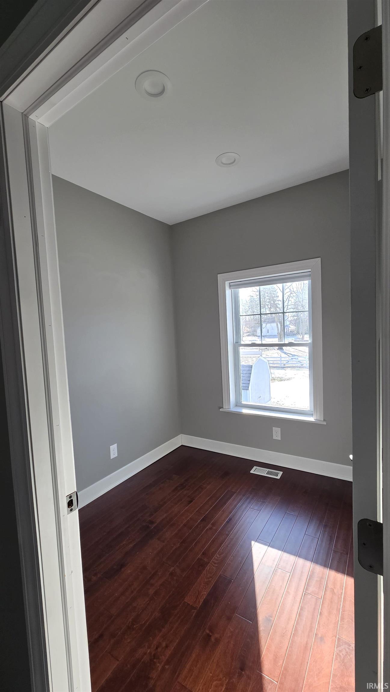 Photo 7 of 111 Carlin Street