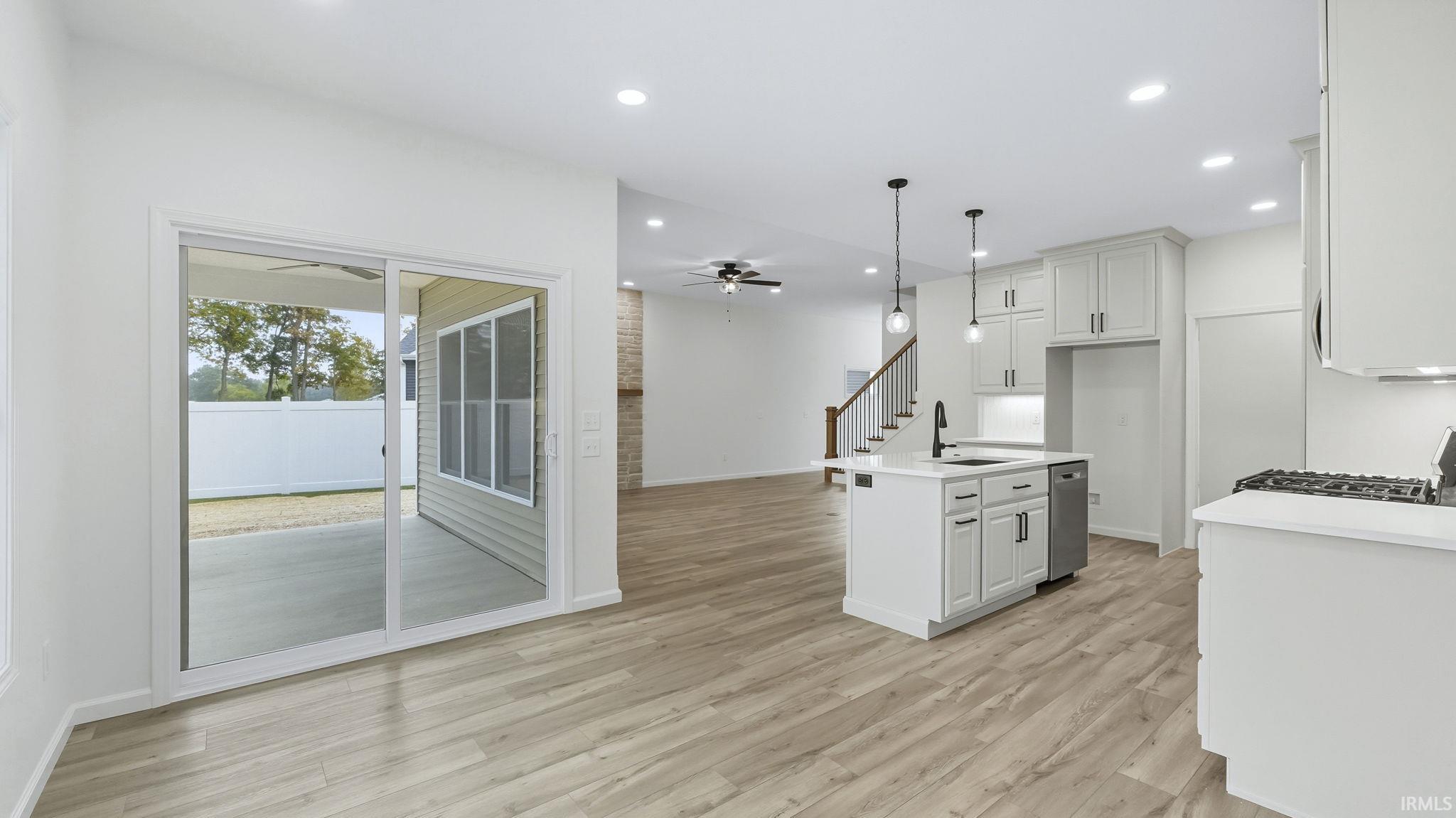 Photo 13 of 1110 Olympiada Knoll