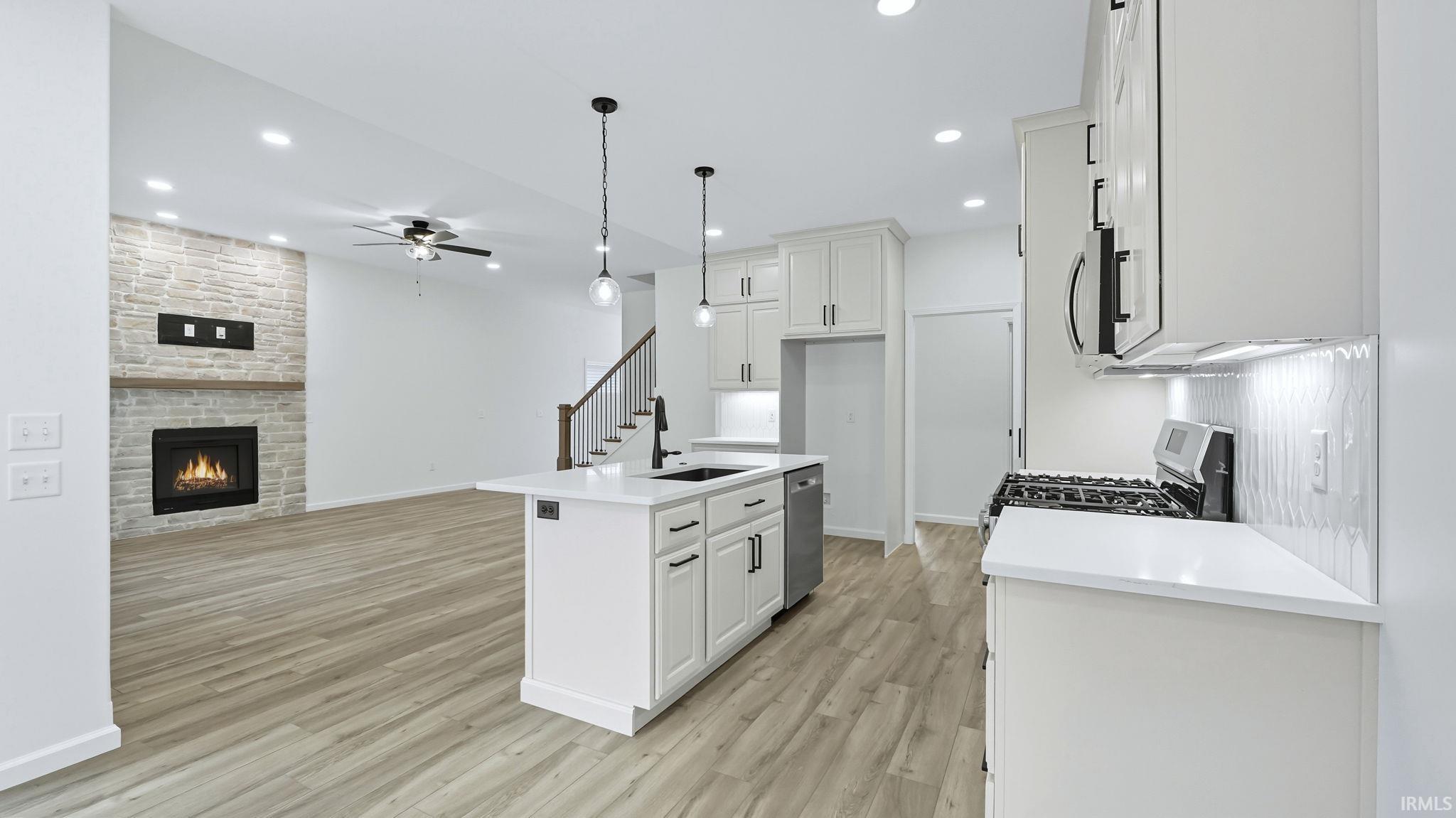 Photo 14 of 1110 Olympiada Knoll