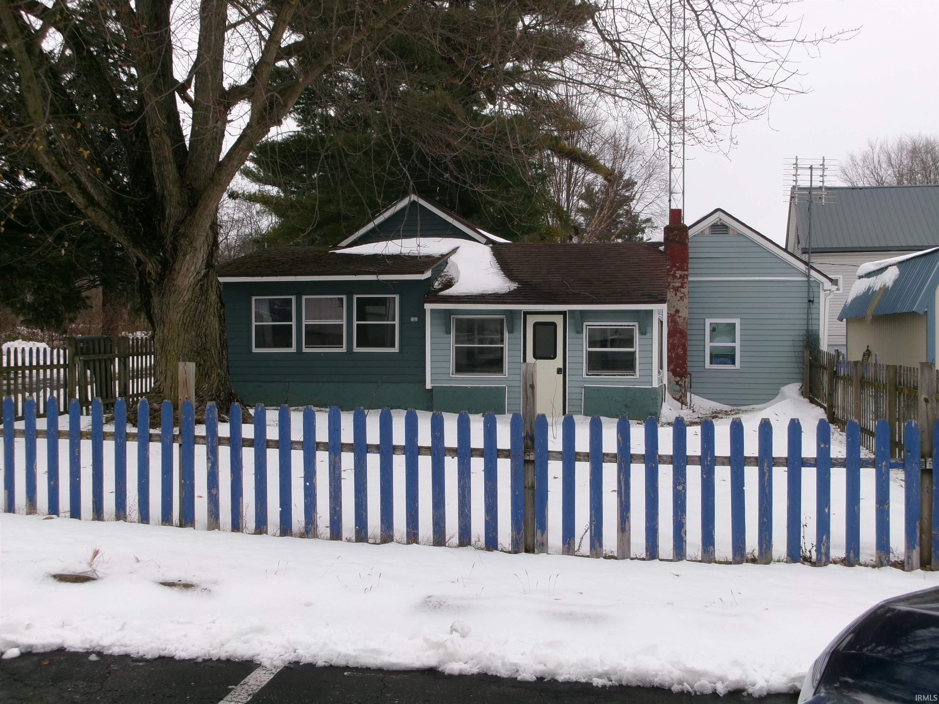 Homes for sale in Macy, IN | 6401 N Sunset Blvd, Macy, IN 46951 | MLS# 202547402