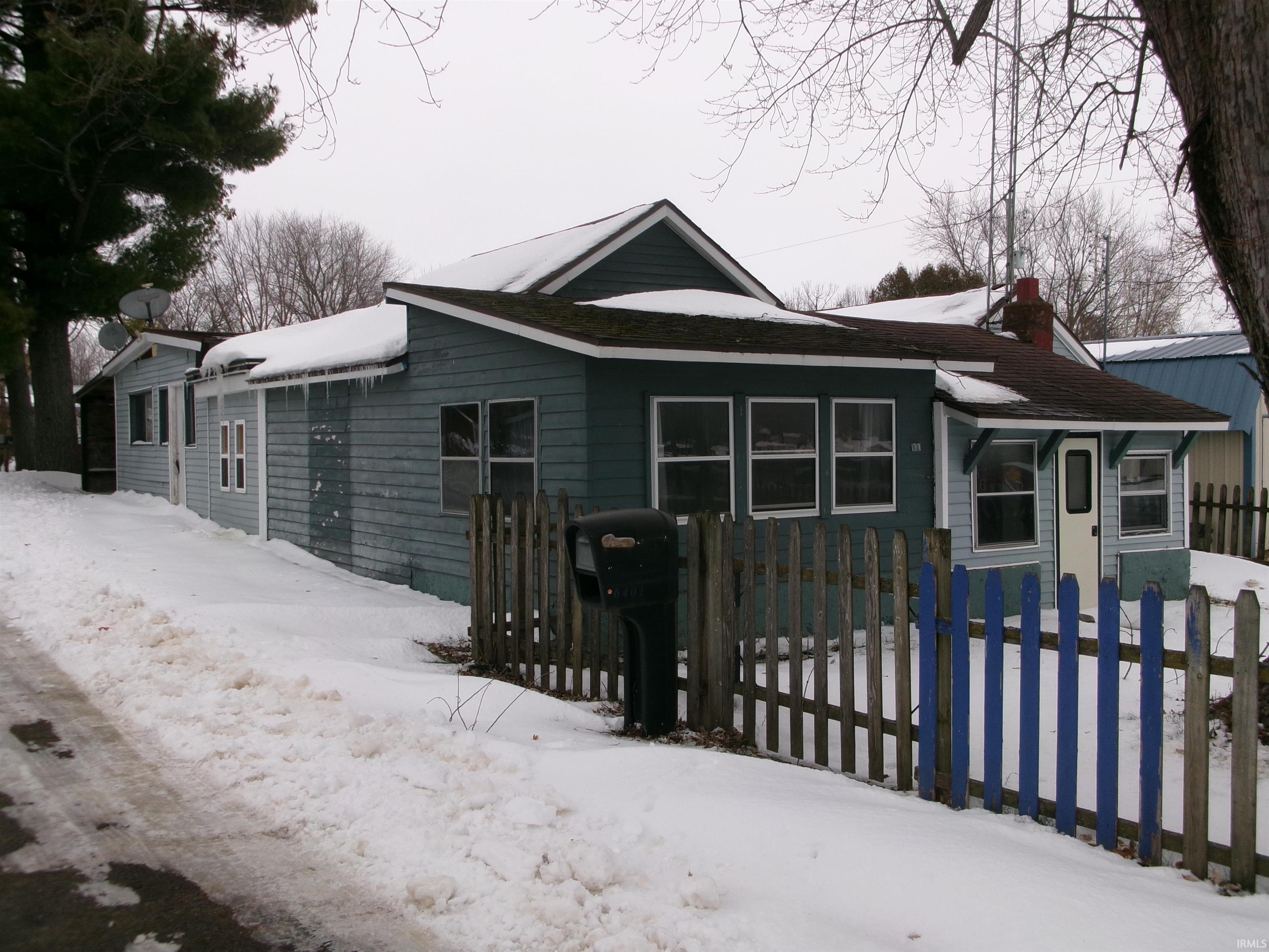 Homes for sale in Macy, IN | 6401 N Sunset Blvd, Macy, IN 46951 | MLS# 202547402