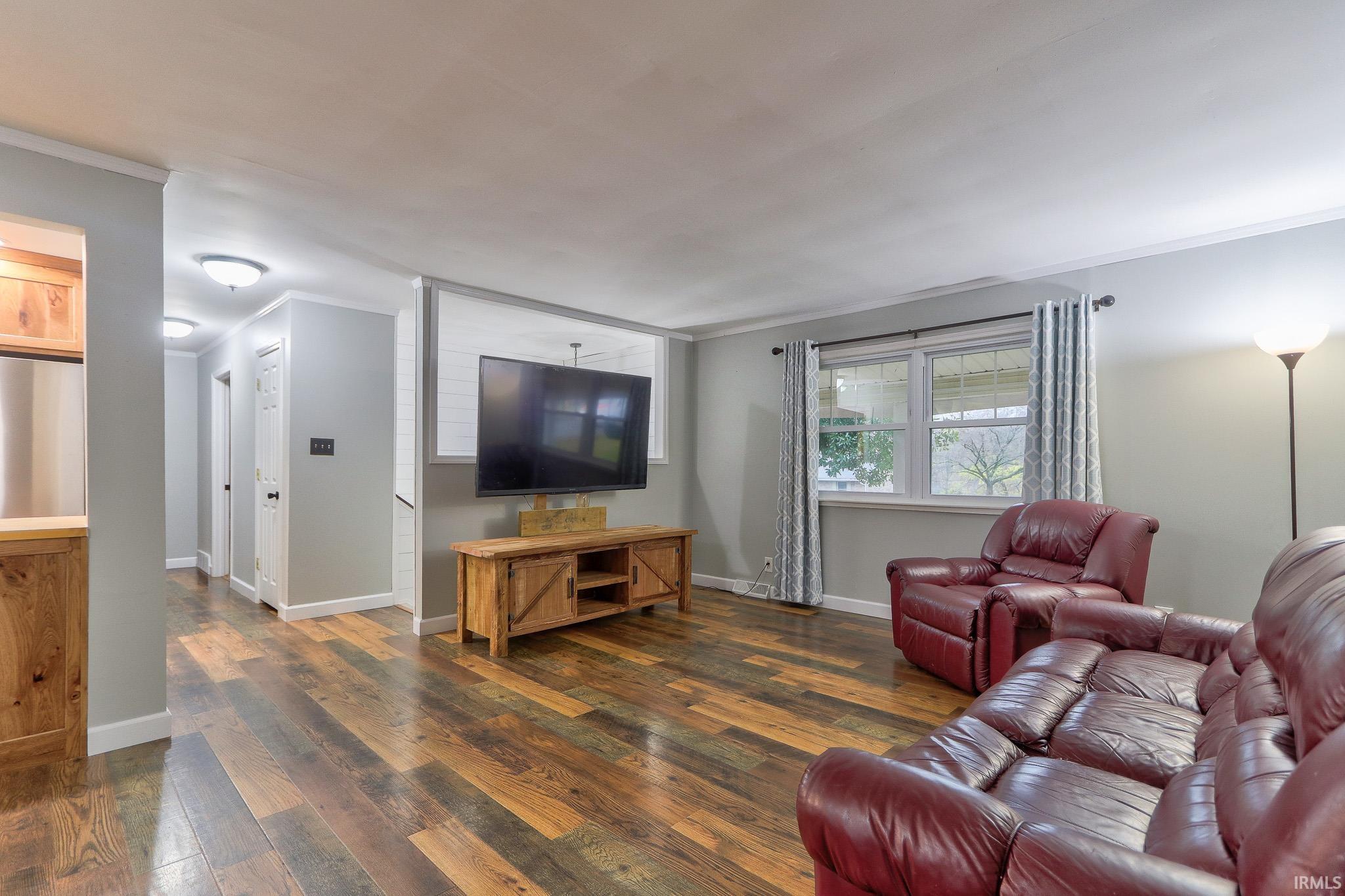 Homes for sale in Newburgh, IN | 806 Treelane Dr, Newburgh, IN 47630 | MLS# 202547443