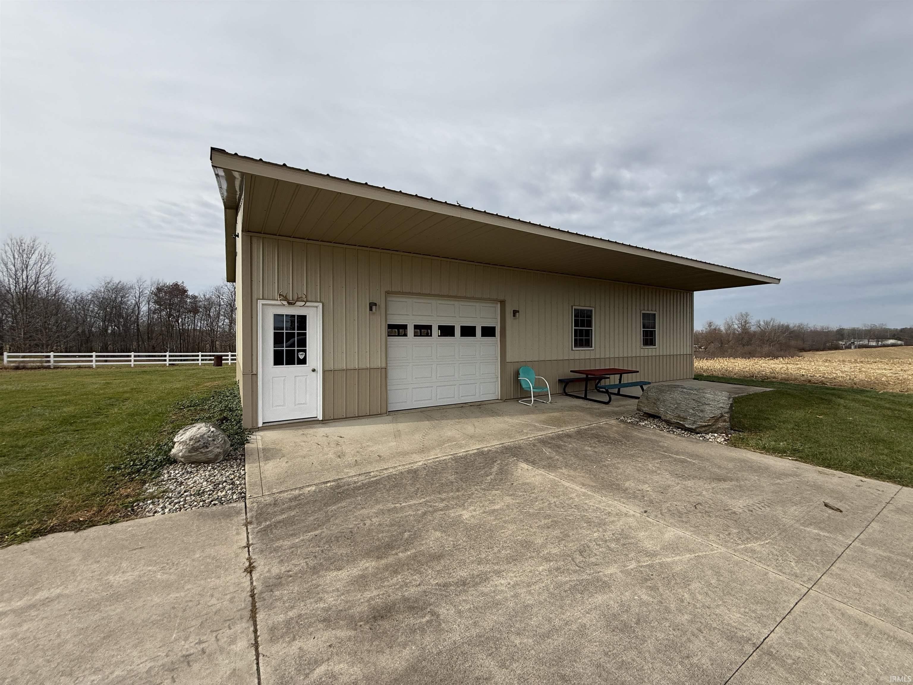 Homes for sale in Warsaw, IN | 4239 S Kinsey Rd, Warsaw, IN 46580 | MLS# 202547480