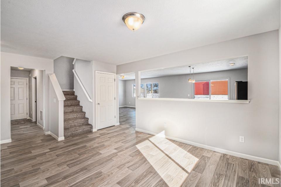 Photo 4 of 8247 Catberry Trail