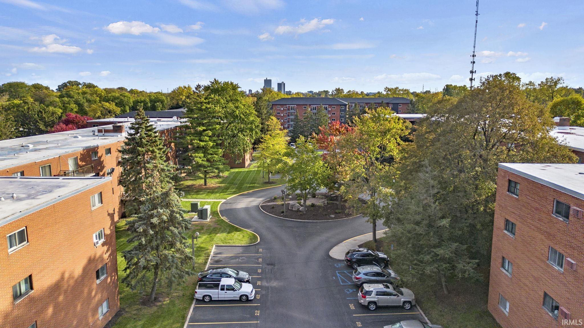 Photo 3 of 2937 Westbrook Drive