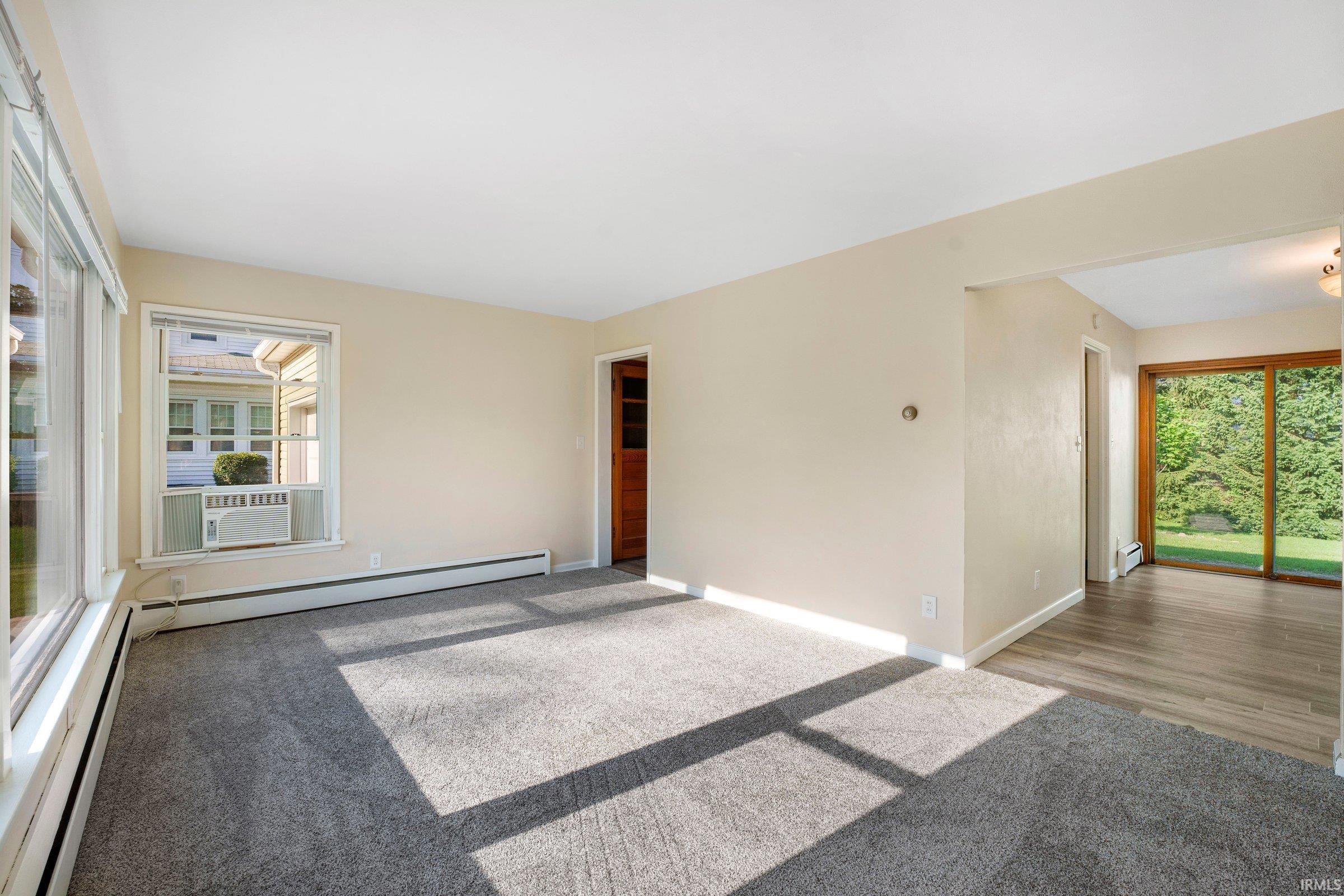 Photo 4 of 128 Manor Avenue