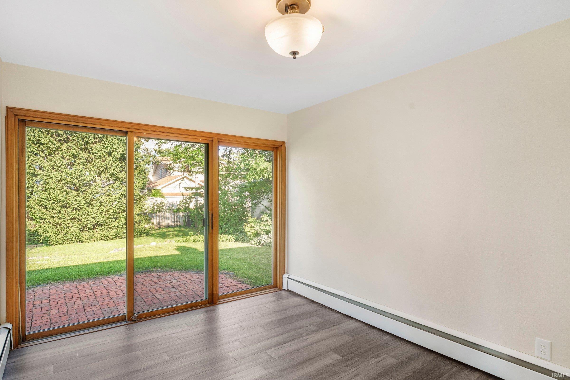 Photo 8 of 128 Manor Avenue