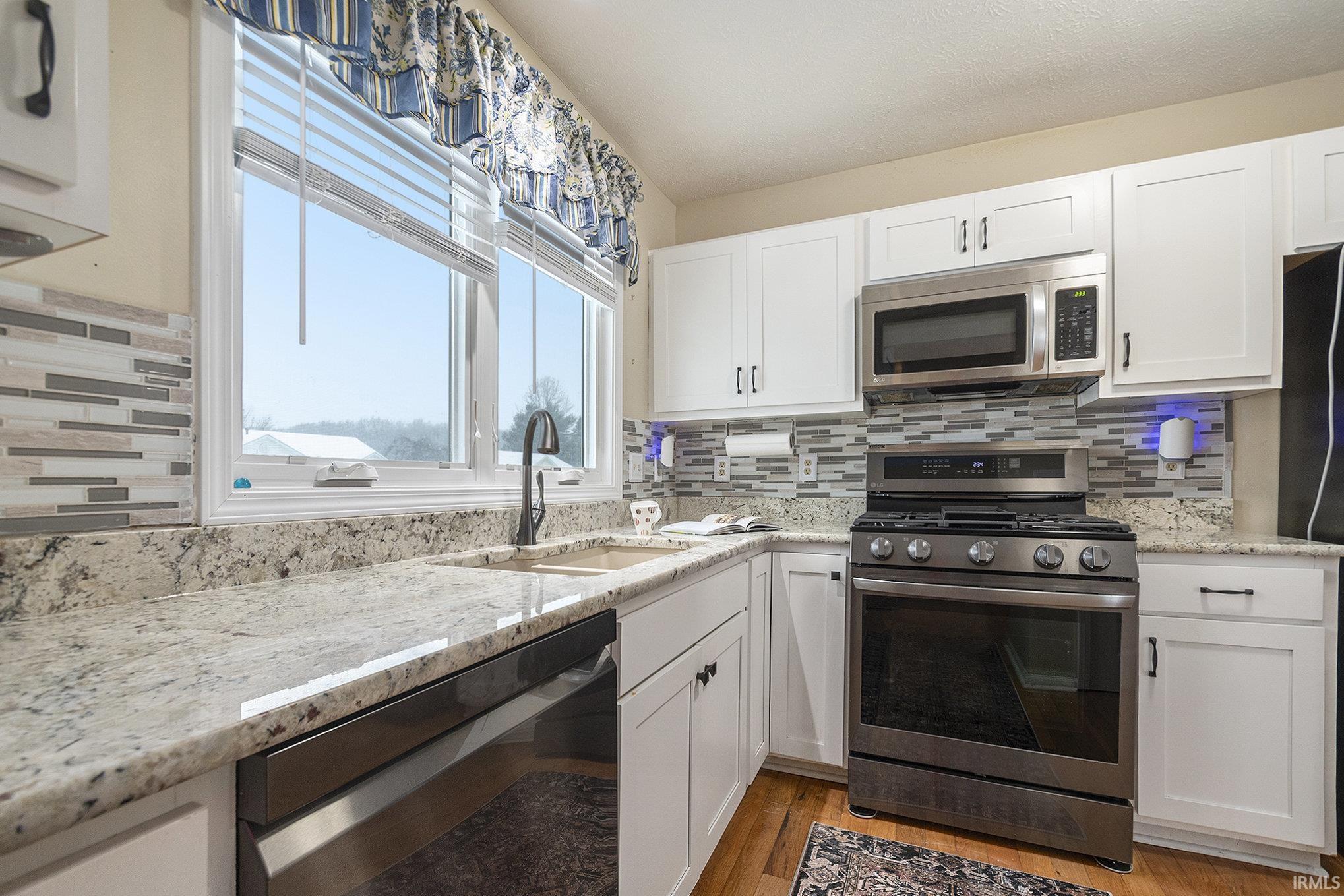 Photo 5 of 30765 Oakbrook Drive