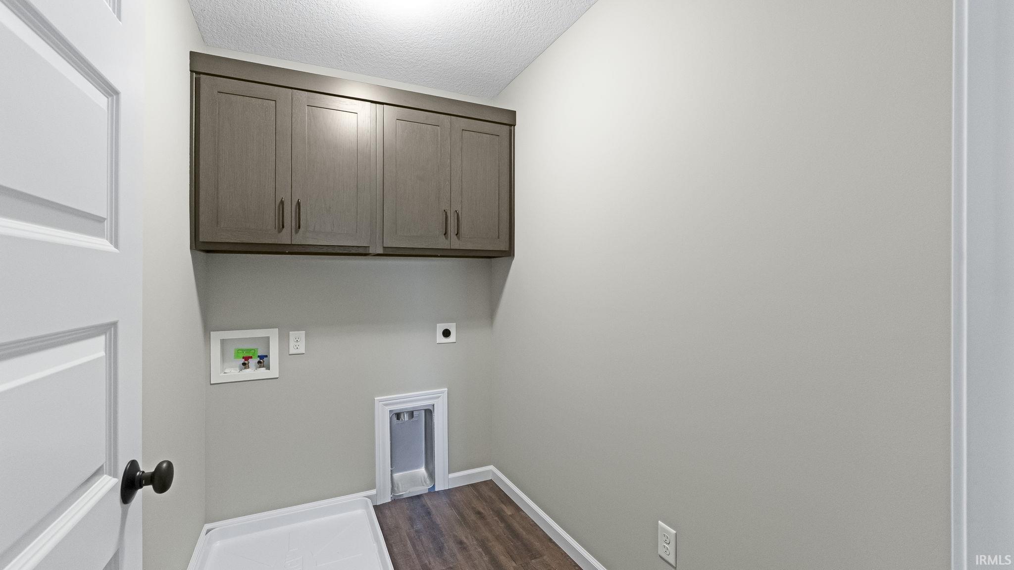 Photo 24 of 1423 Herdsman Boulevard