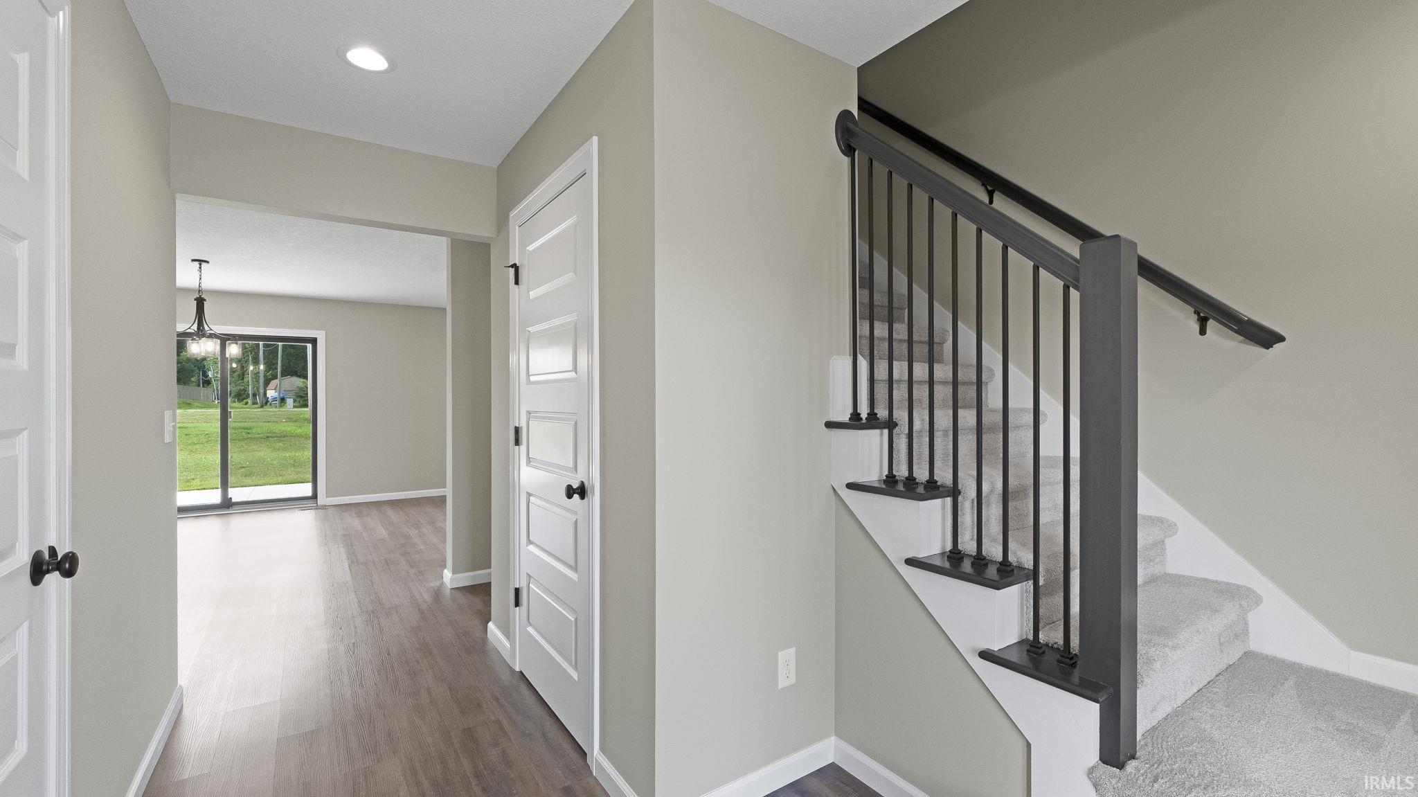 Photo 6 of 1423 Herdsman Boulevard