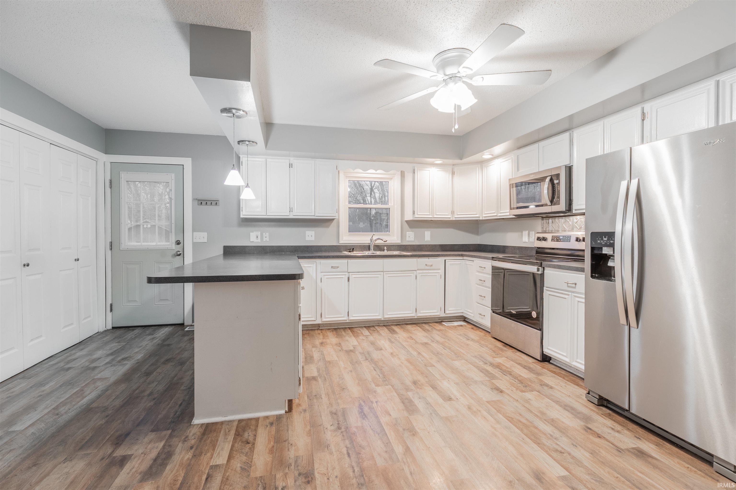 Homes for sale in Evansville, IN | 1707 Hollywood Ave, Evansville, IN 47712 | MLS# 202547773