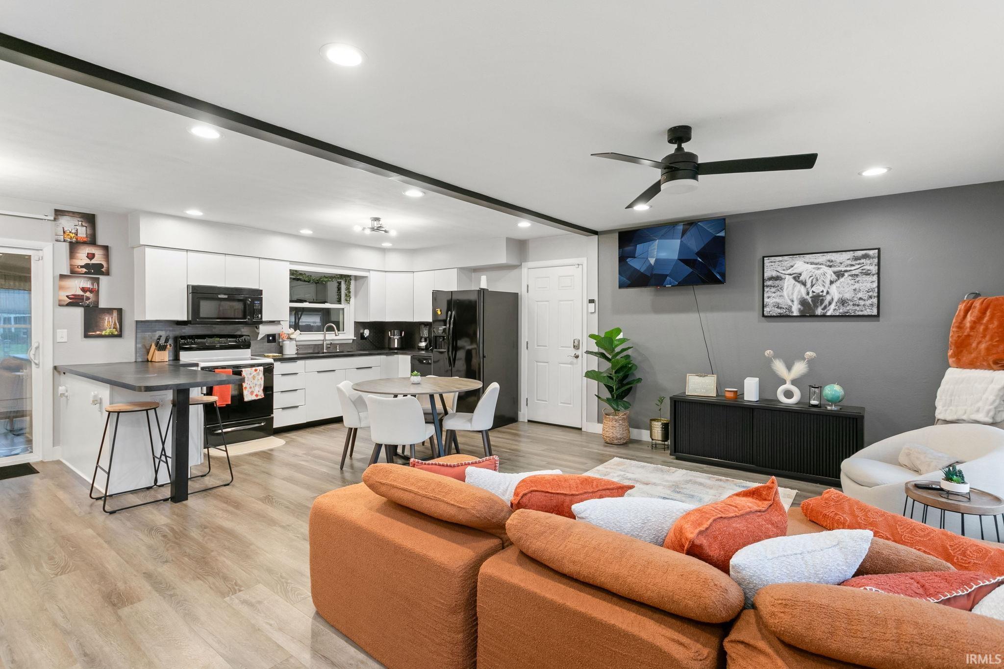 Photo 4 of 13 Meadow Lane