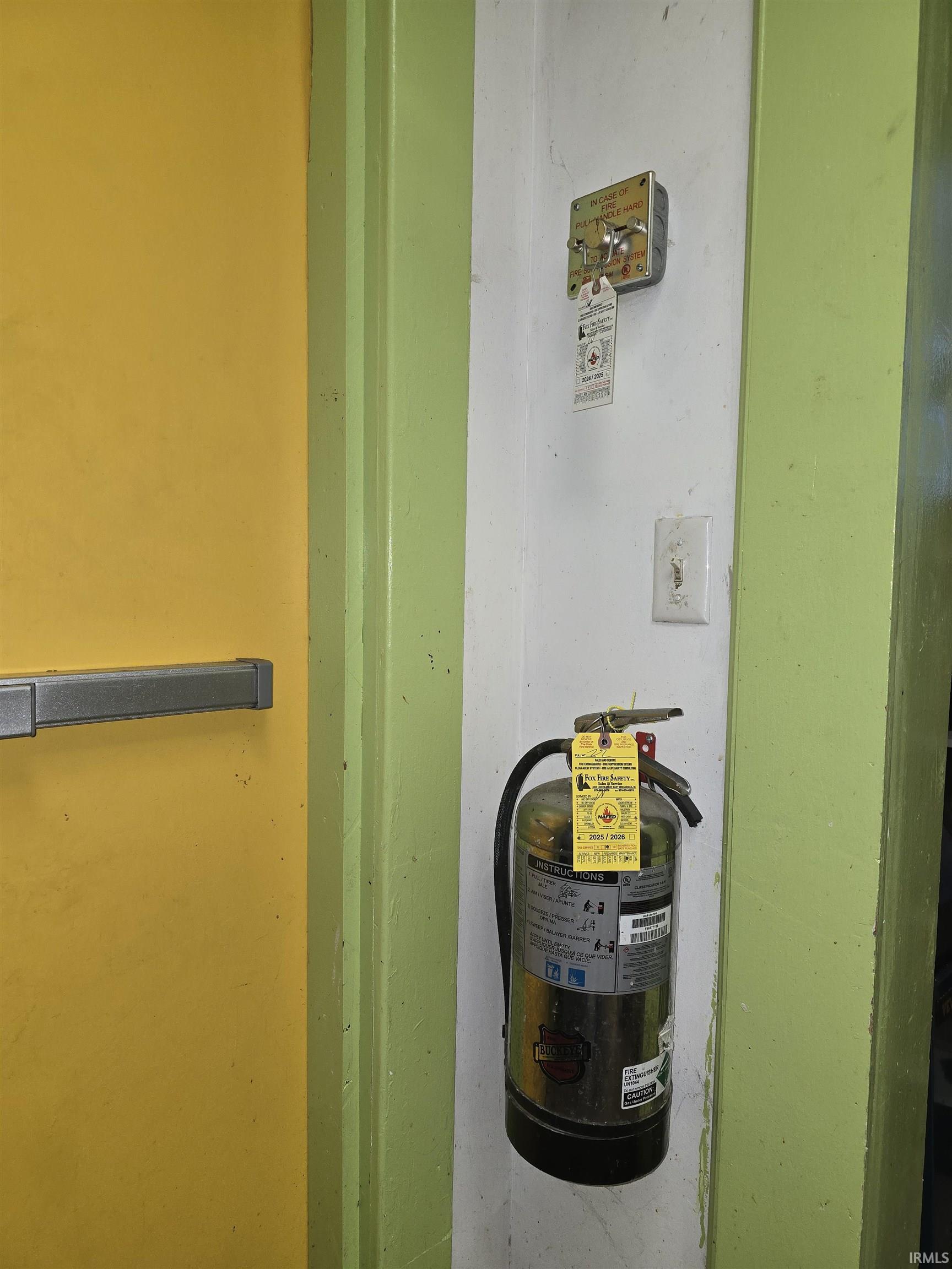 Photo 12 of 822 N Michigan St Street