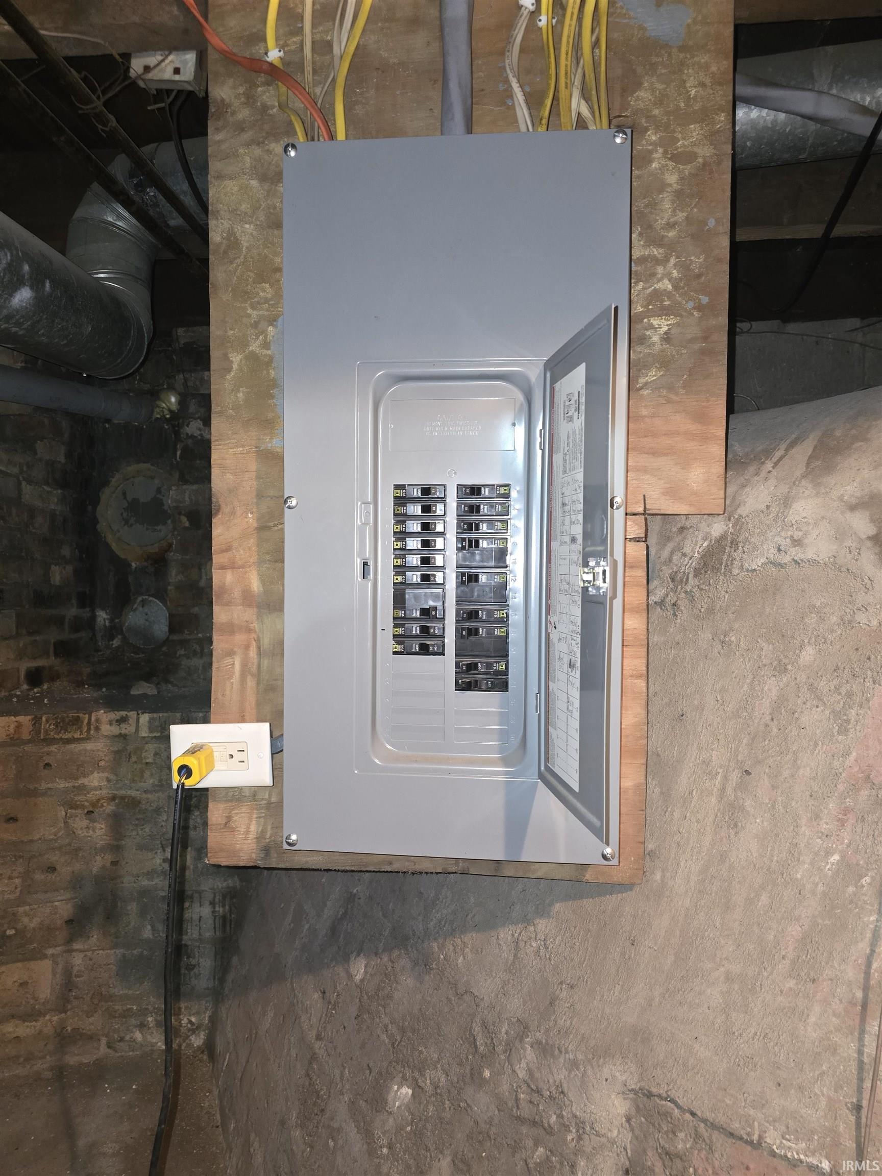 Photo 22 of 822 N Michigan St Street