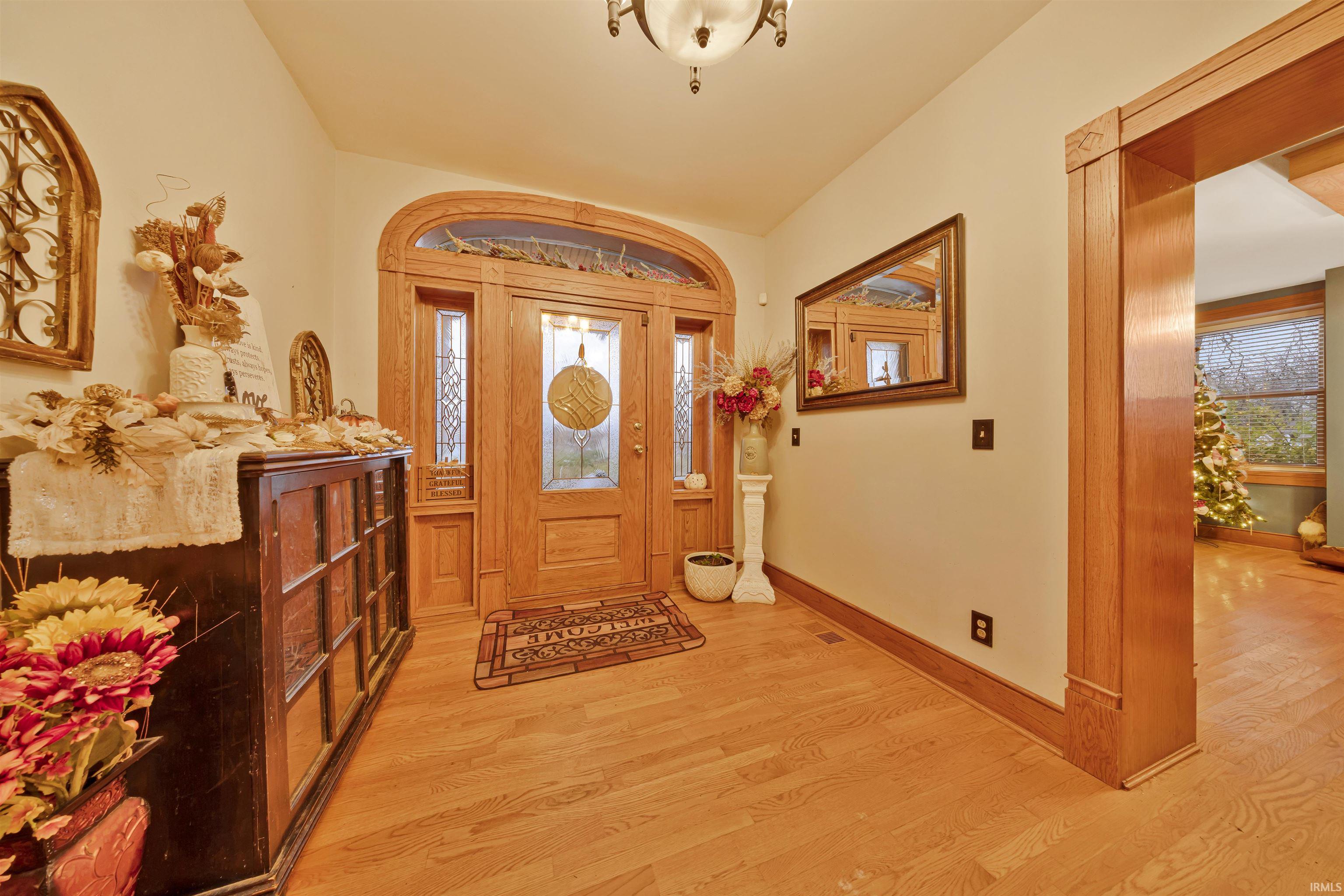 Homes for sale in Mount Vernon, IN | 917 Mill St, Mount Vernon, IN 47620 | MLS# 202547853