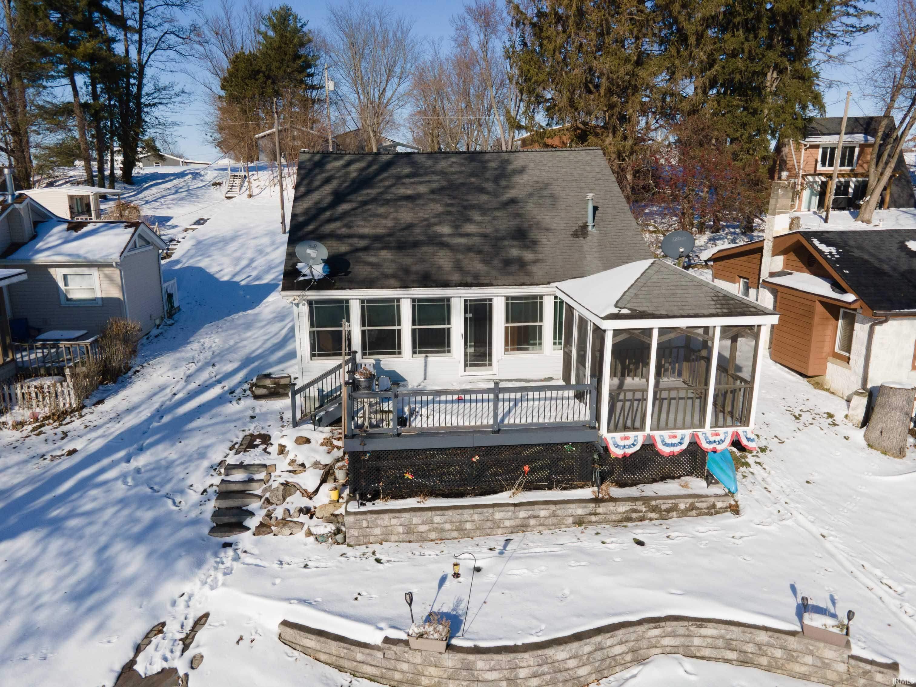 Homes for sale in Syracuse, IN | 8917 E Circle Dr S Dr, Syracuse, IN 46567 | MLS# 202547886