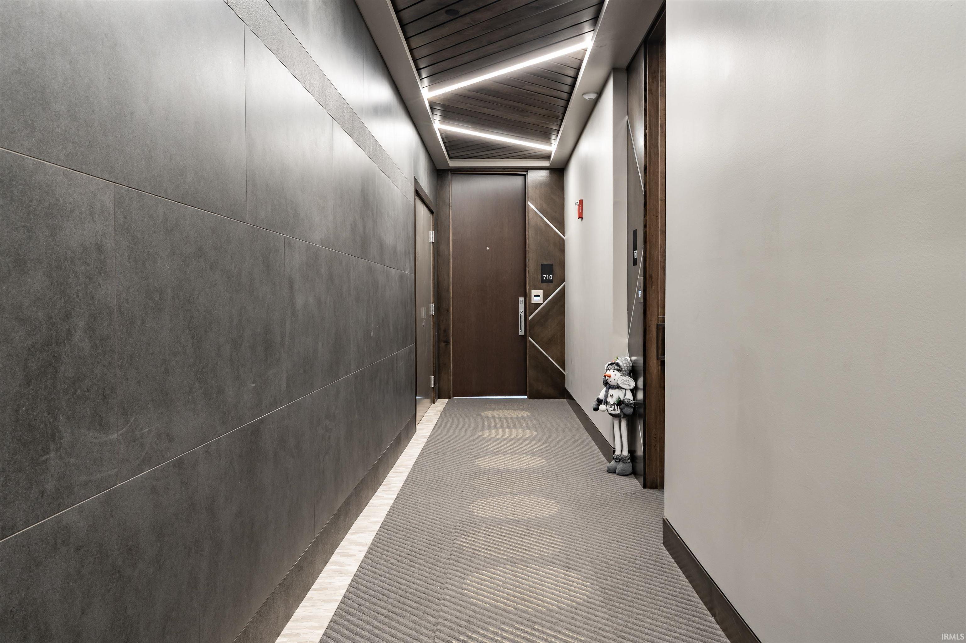 Homes for sale in Fort Wayne, IN | 202 W Berry St #710, Fort Wayne, IN 46802 | MLS# 202547914