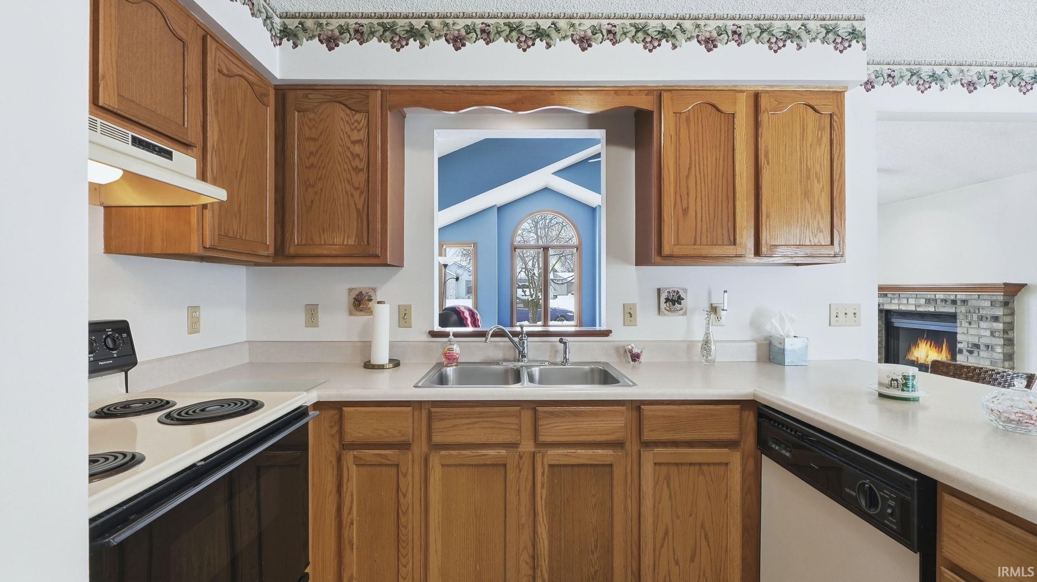 Photo 17 of 1525 Fall Creek Parkway