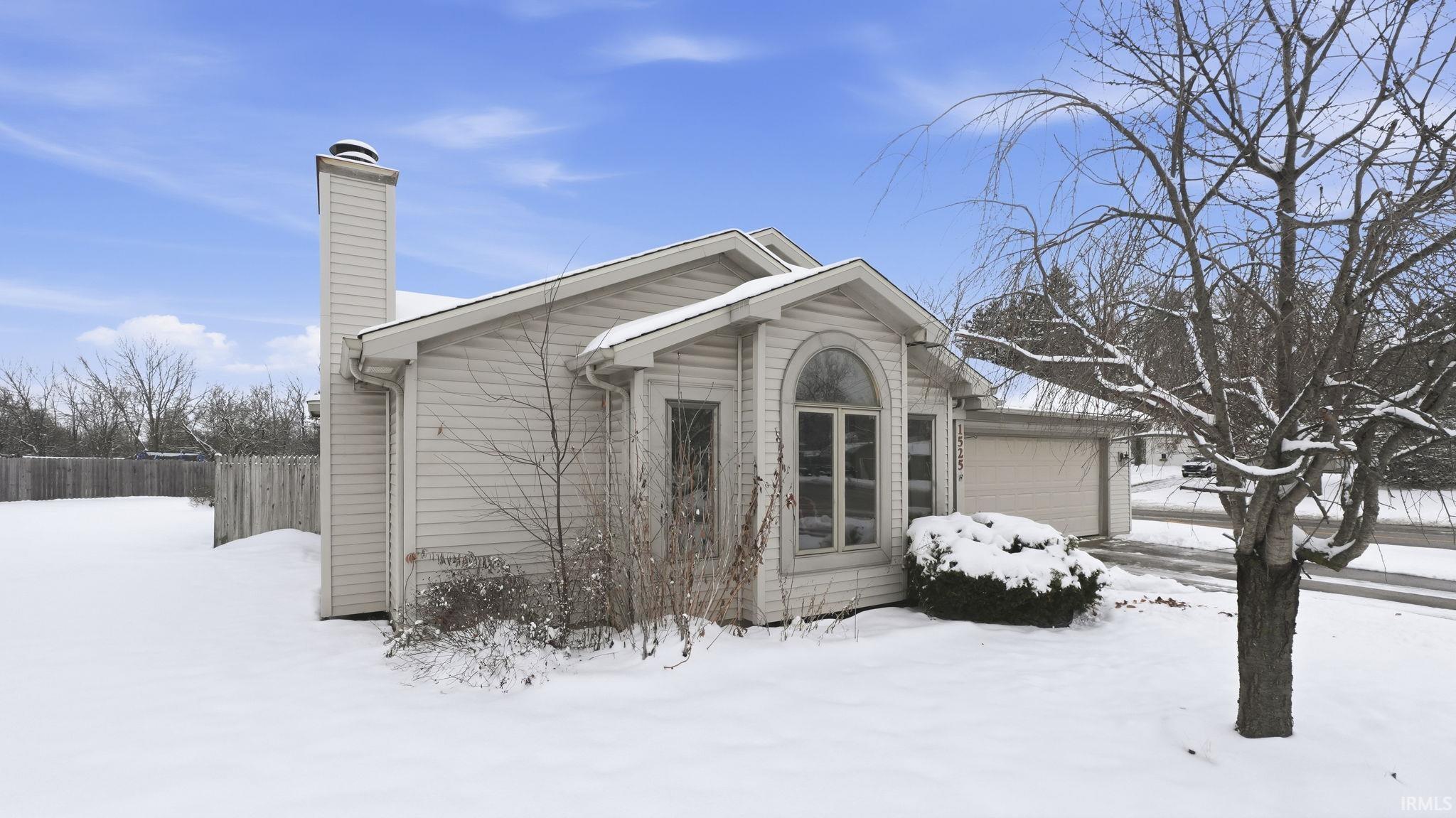 Photo 2 of 1525 Fall Creek Parkway