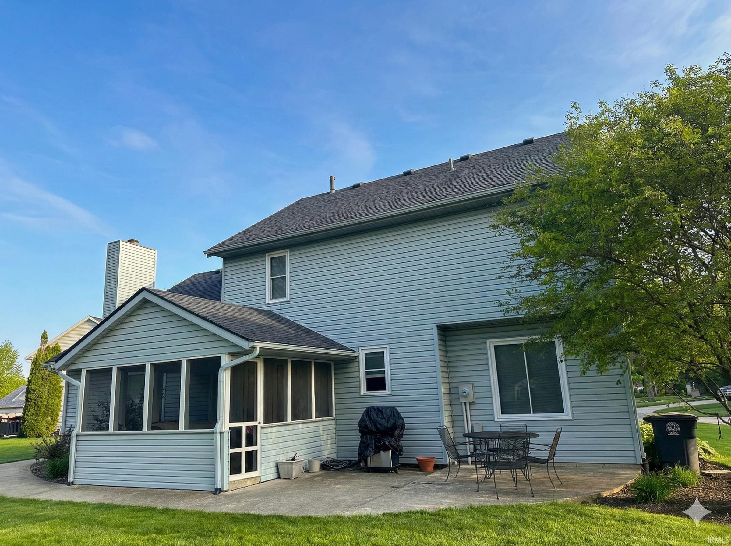 Photo 2 of 2101 White Plains Court