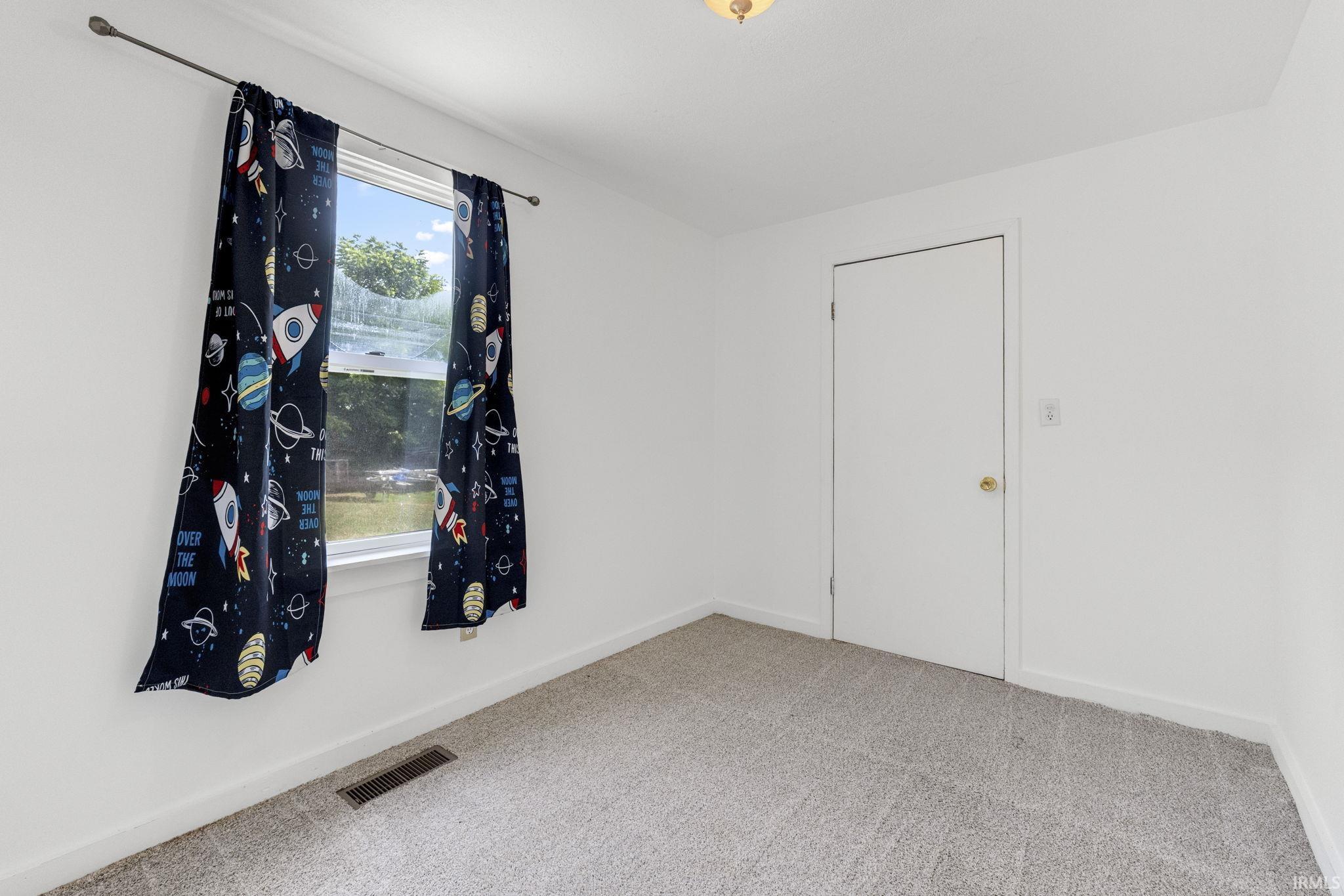 Photo 10 of 108 W Smith Street