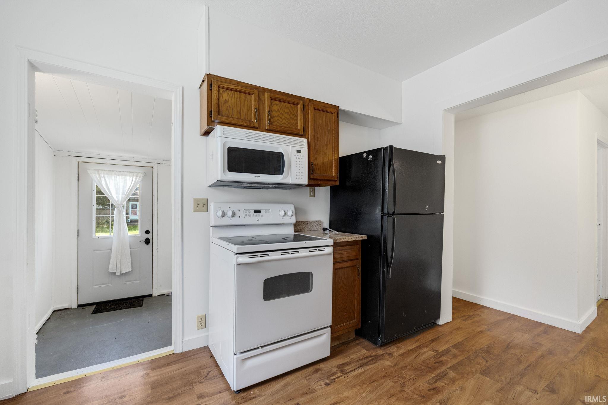 Photo 5 of 108 W Smith Street