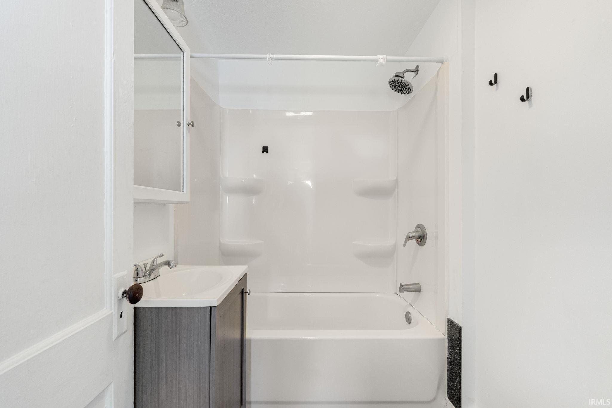 Photo 9 of 108 W Smith Street