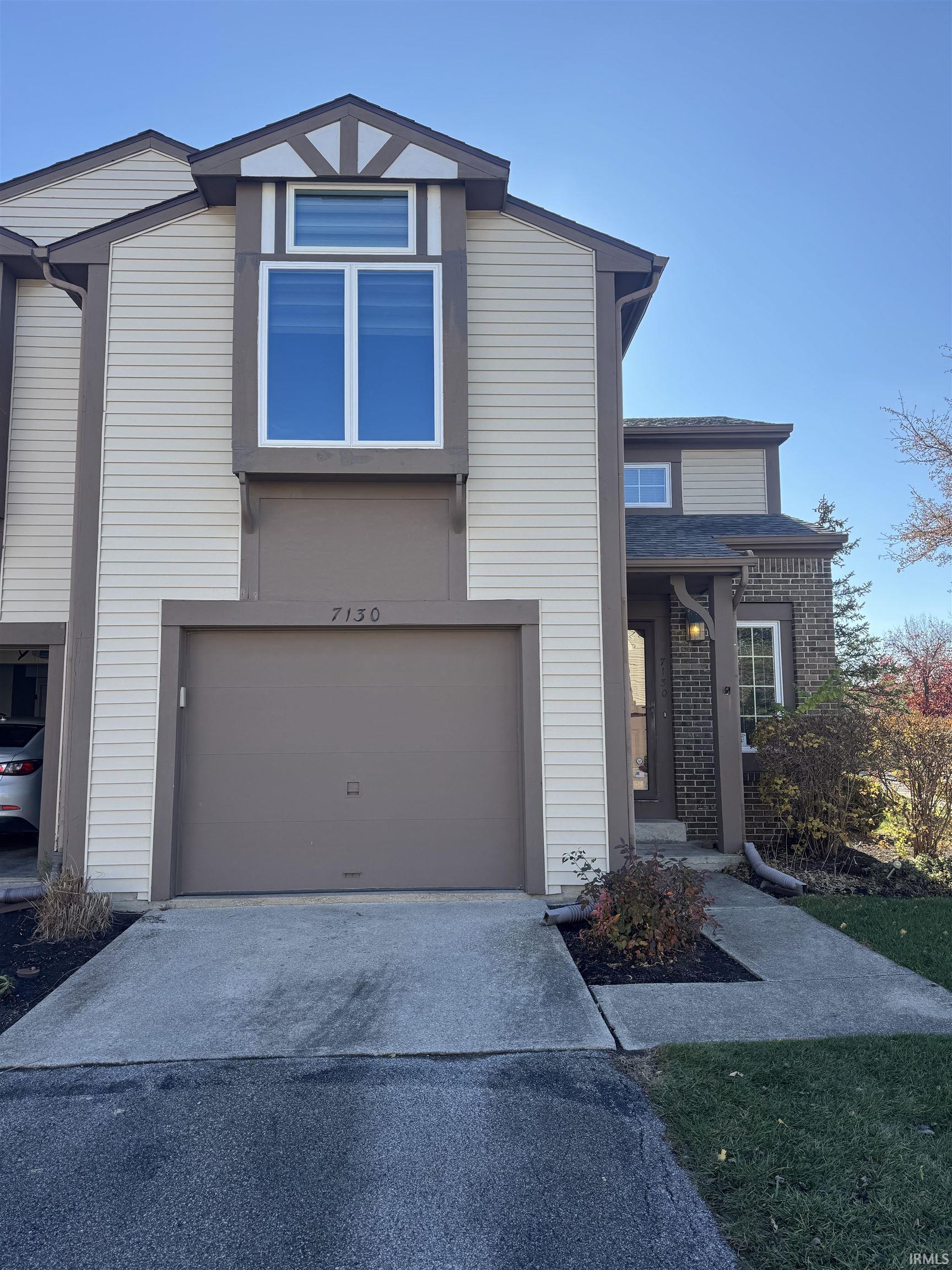 Homes for sale in Fort Wayne, IN | 7130 Thamesford Dr, Fort Wayne, IN 46835 | MLS# 202548041