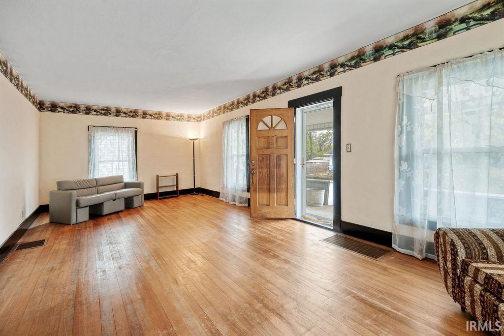 Homes for sale in Marion, IN | 716 W 7Th St, Marion, IN 46953 | MLS# 202548079