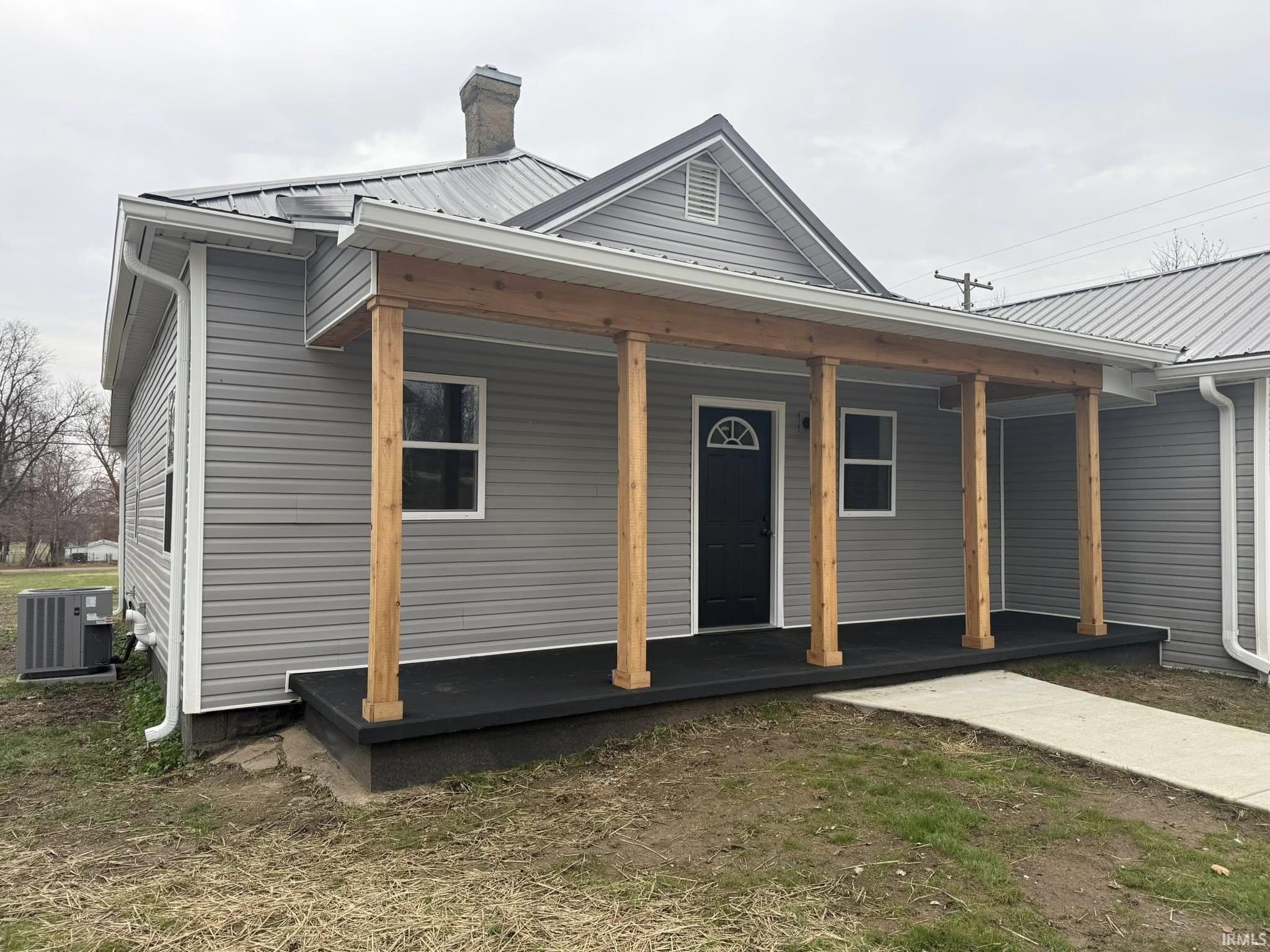 Homes for sale in Bicknell, IN | 825 S Illinois St, Bicknell, IN 47512 | MLS# 202548084