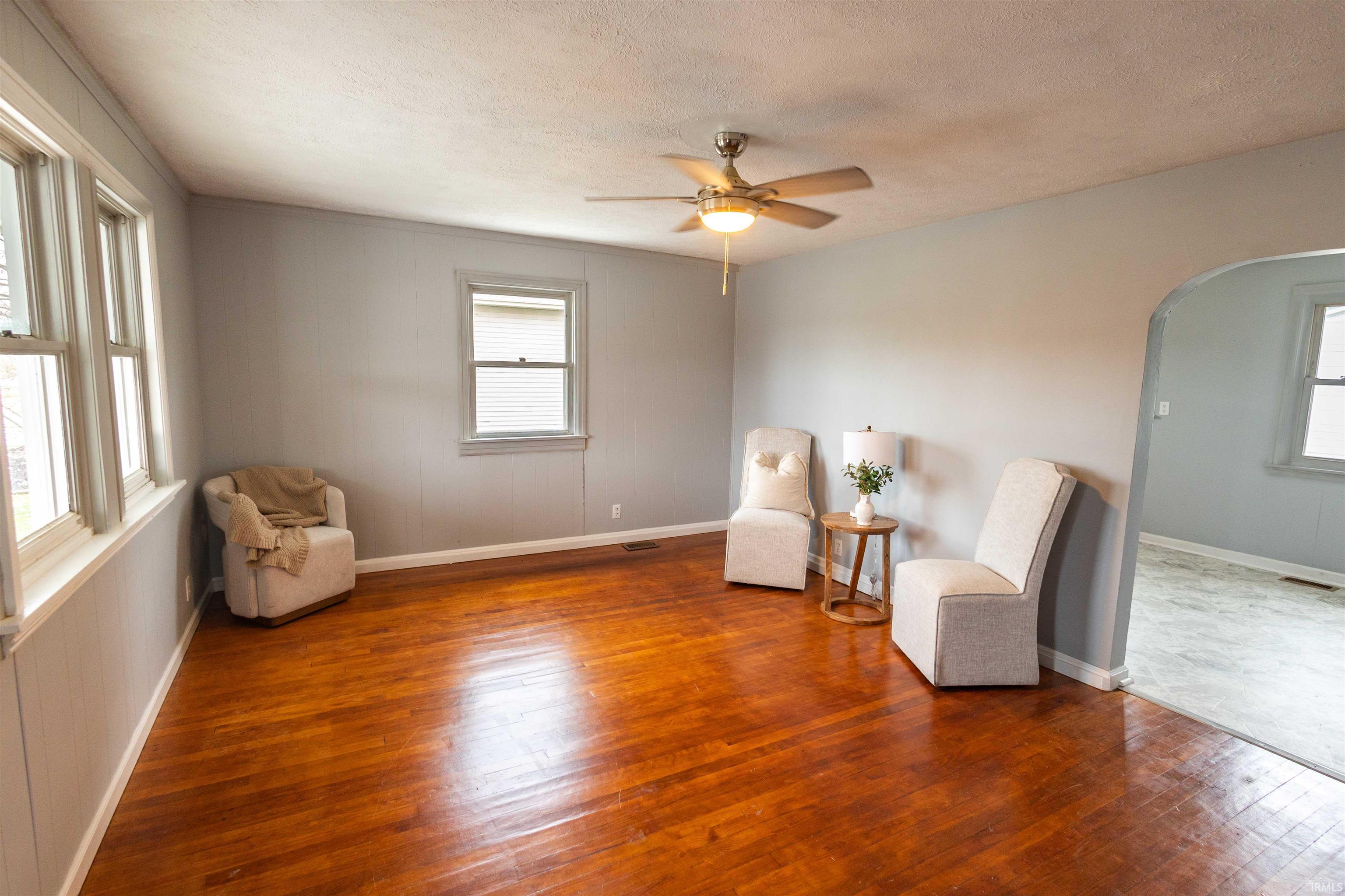 Homes for sale in Mitchell, IN | 844 W Frank St, Mitchell, IN 47446 | MLS# 202548101