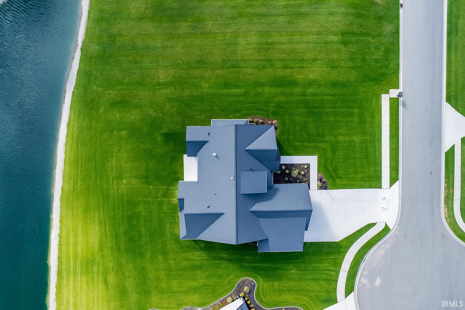 Photo 4 of 670 Gatcombe Run