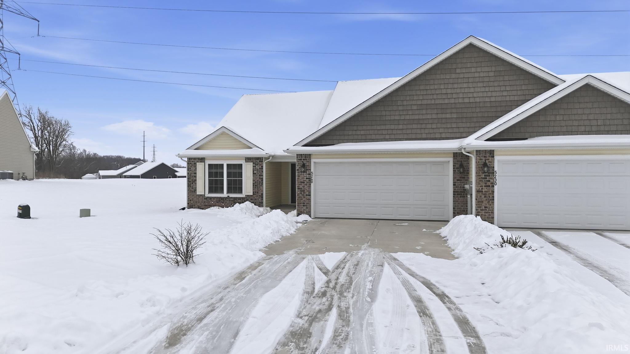 Homes for sale in Fort Wayne, IN | 5240 Pigeon Creek Ct, Fort Wayne, IN 46825 | MLS# 202548114