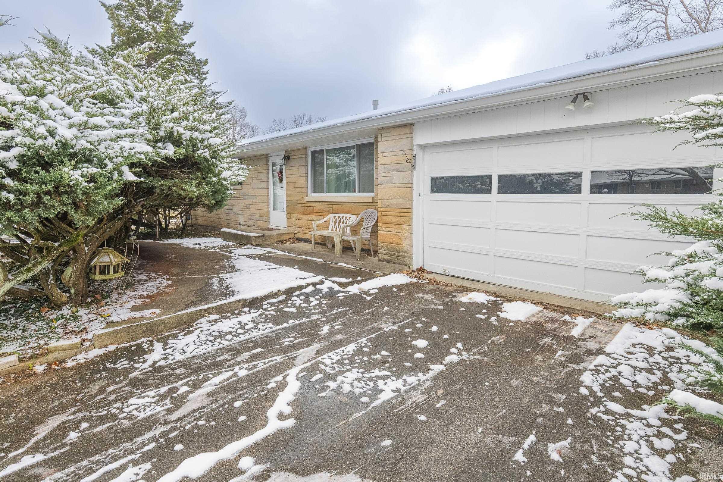 Homes for sale in Bloomington, IN | 150 E Sunny Slopes Dr, Bloomington, IN 47401 | MLS# 202548150