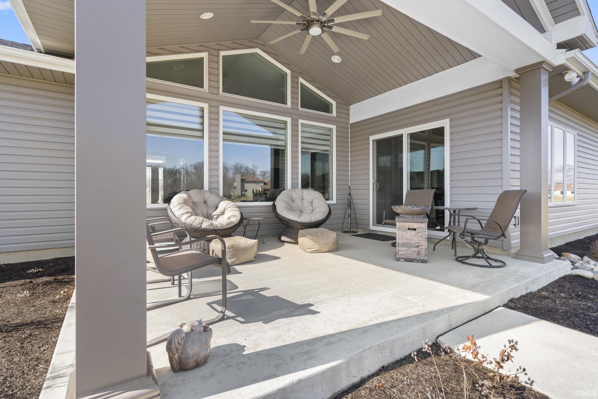 View of patio / terrace with a ceiling fan