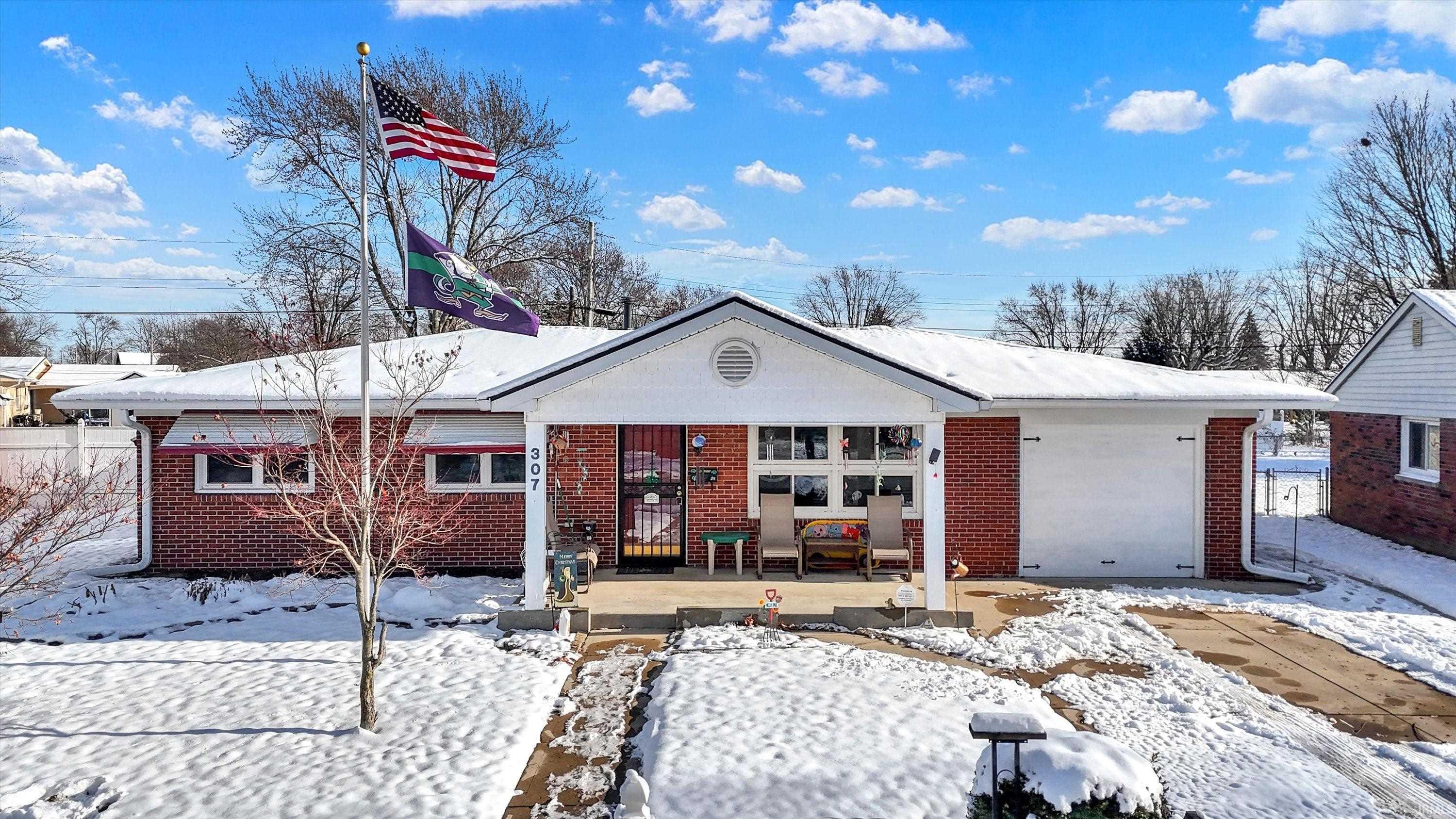 Homes for sale in Greenfield, IN | 307 Winfield St, Greenfield, IN 46140 | MLS# 202548170