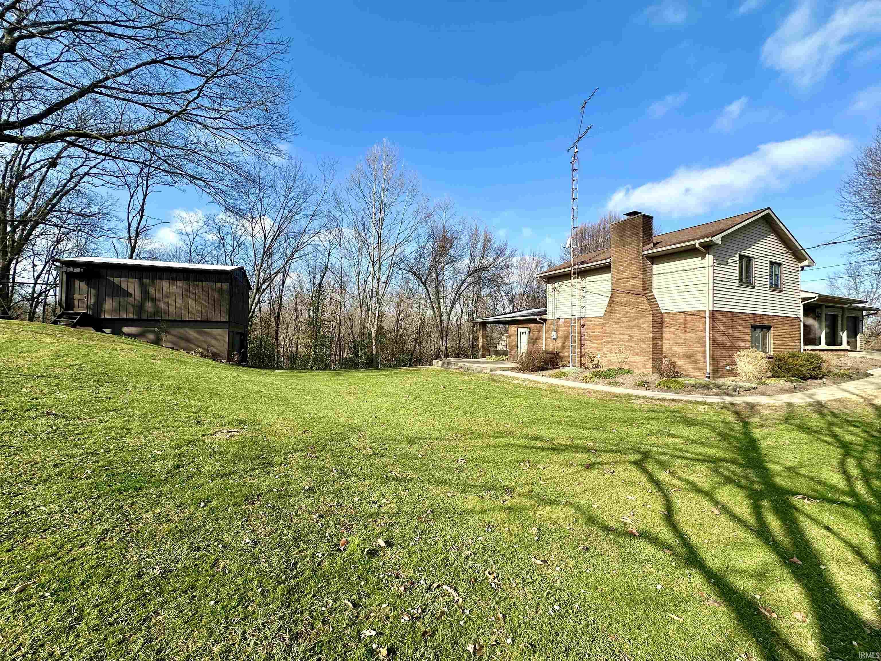 Homes for sale in Huntingburg, IN | 3031 S Us Hwy 231, Huntingburg, IN 47542 | MLS# 202548198