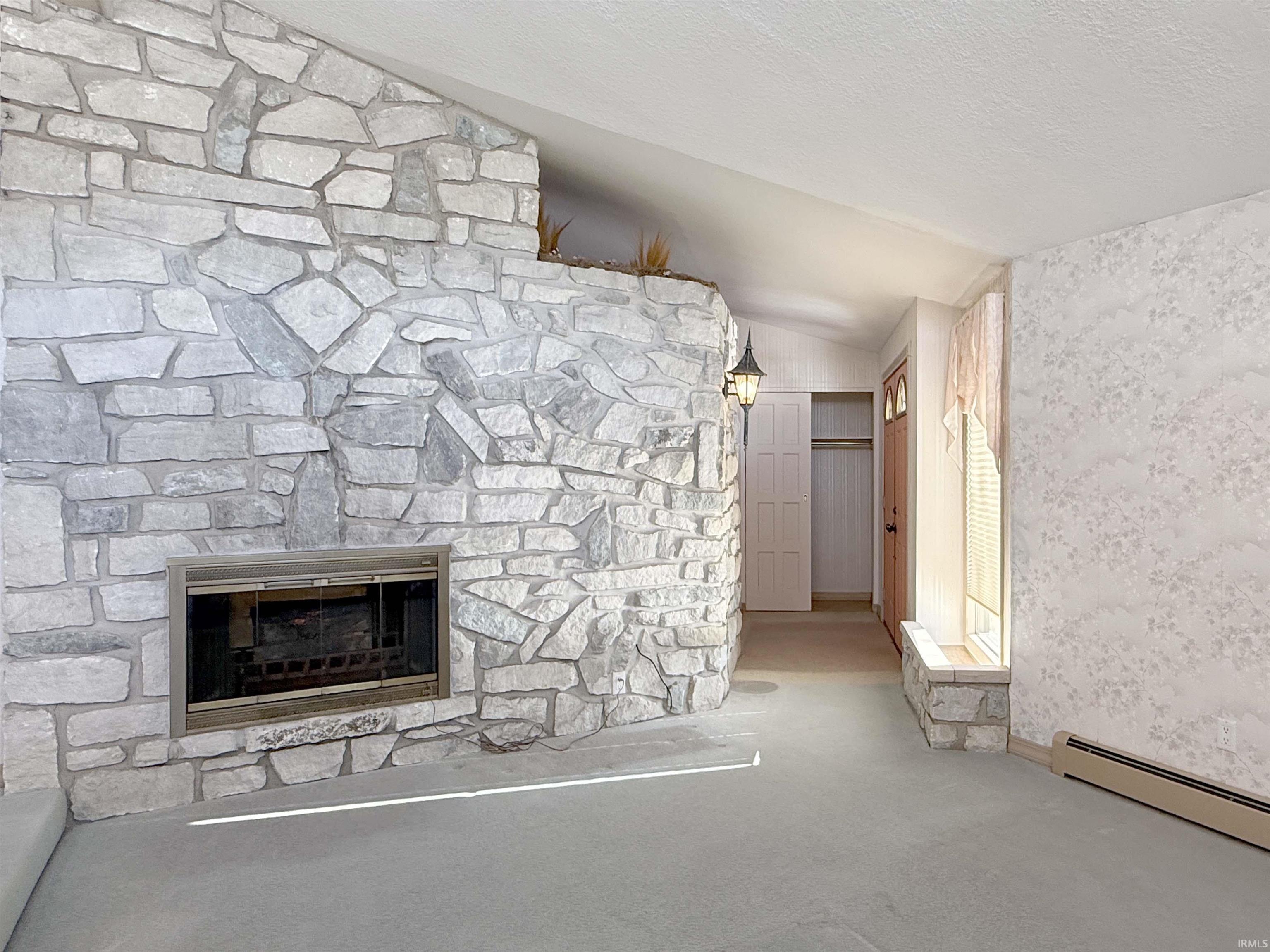 527 E Jefferson Street