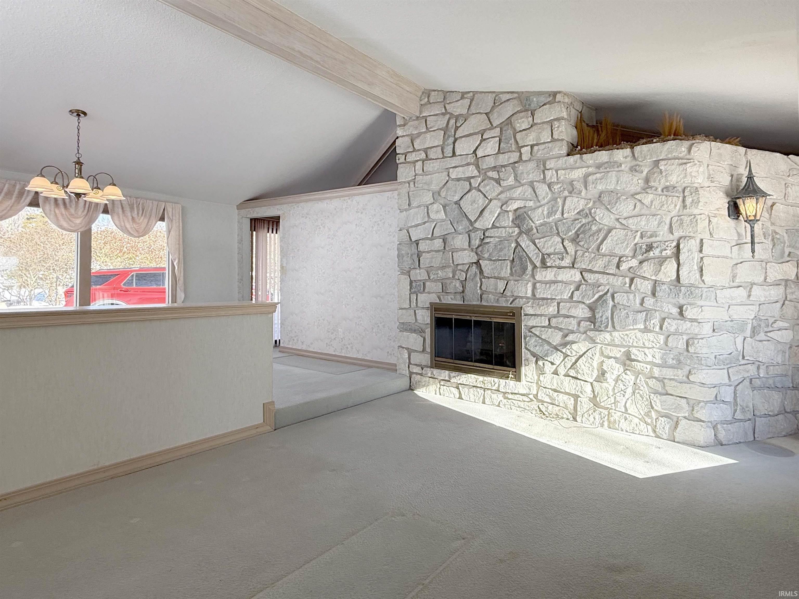 527 E Jefferson Street