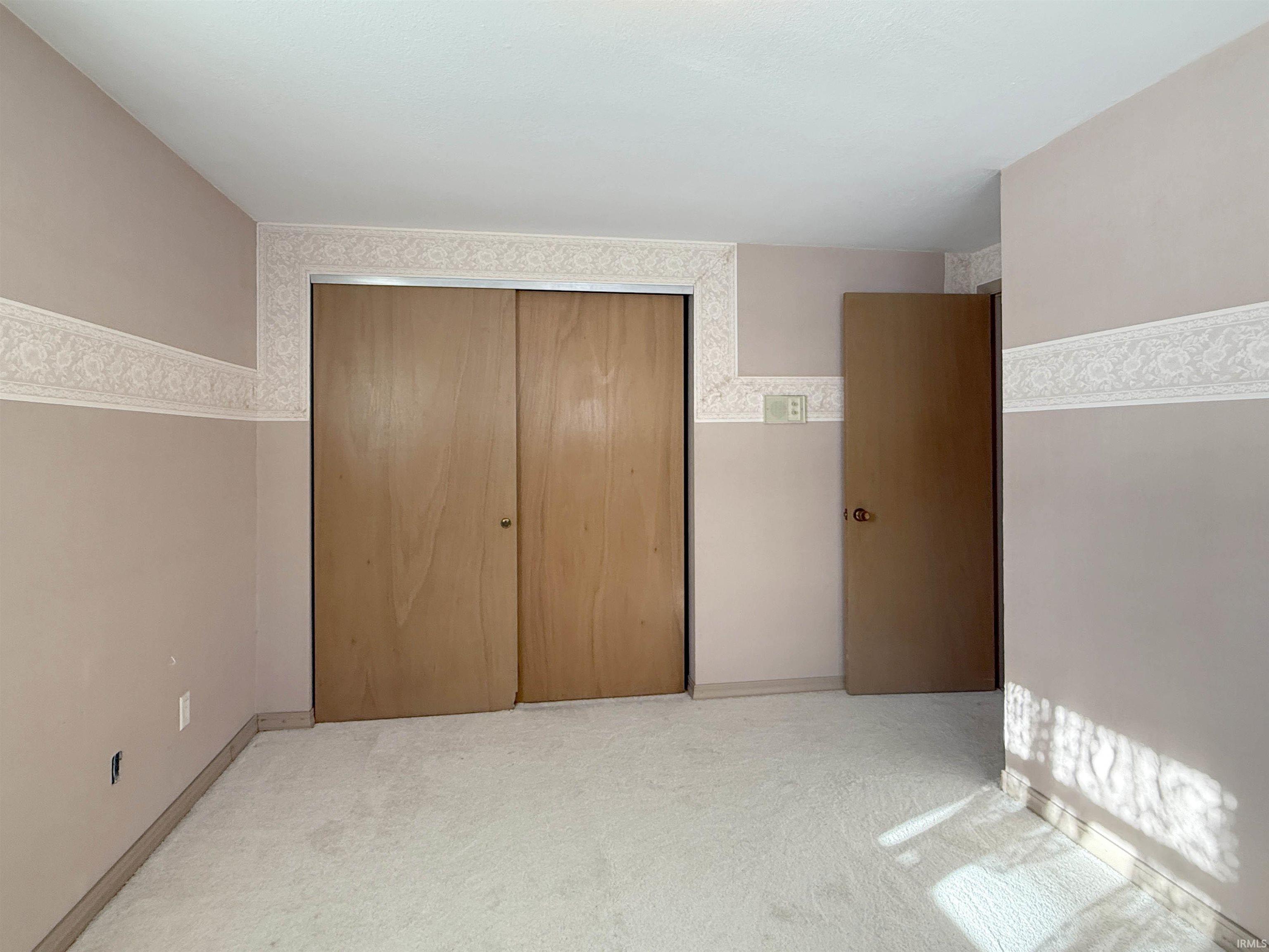 527 E Jefferson Street