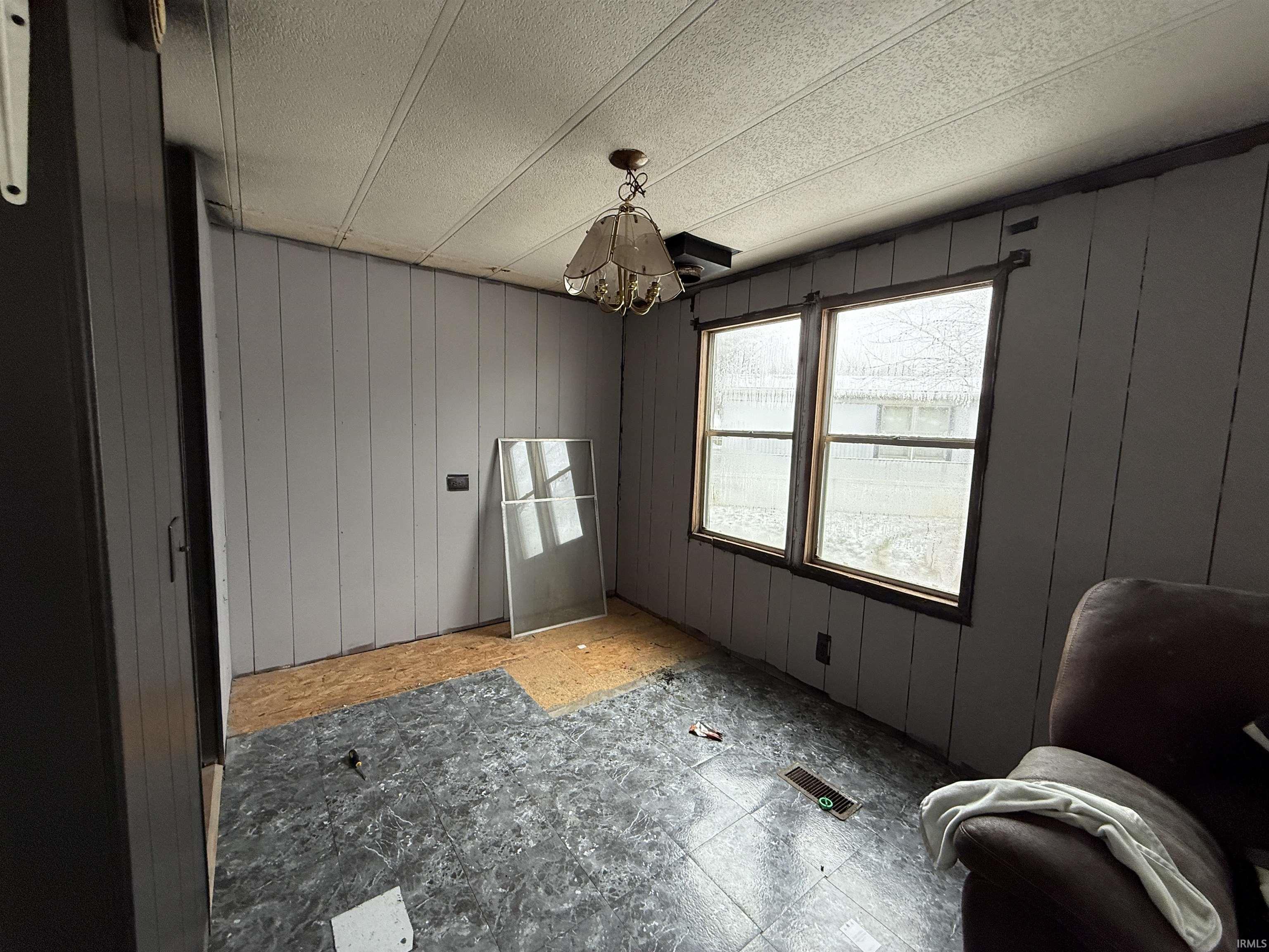 Homes for sale in Richland, IN | 9402 W County Road 70 N, Richland, IN 47634 | MLS# 202548226