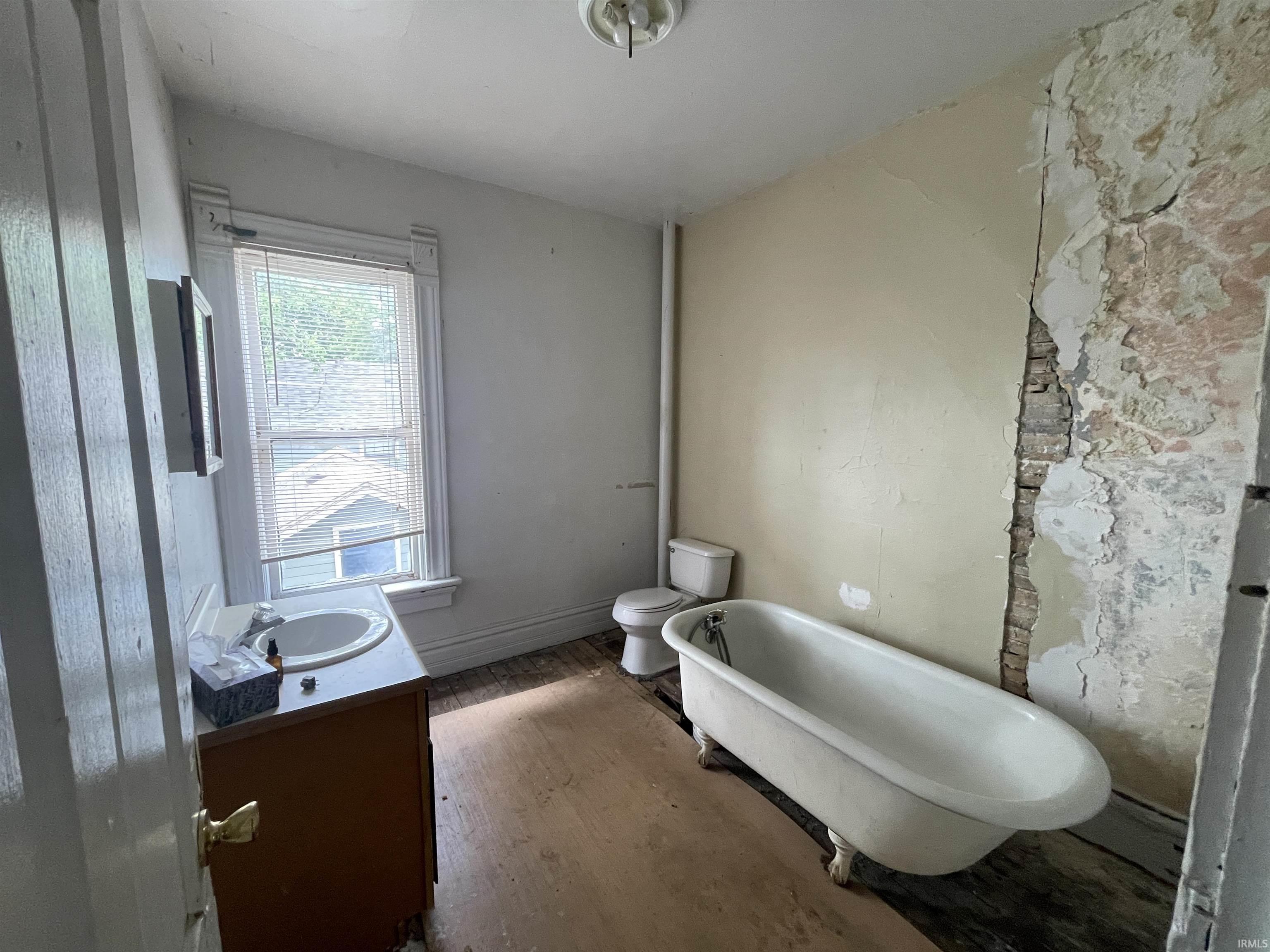 Photo 18 of 1018 Van Buren Street