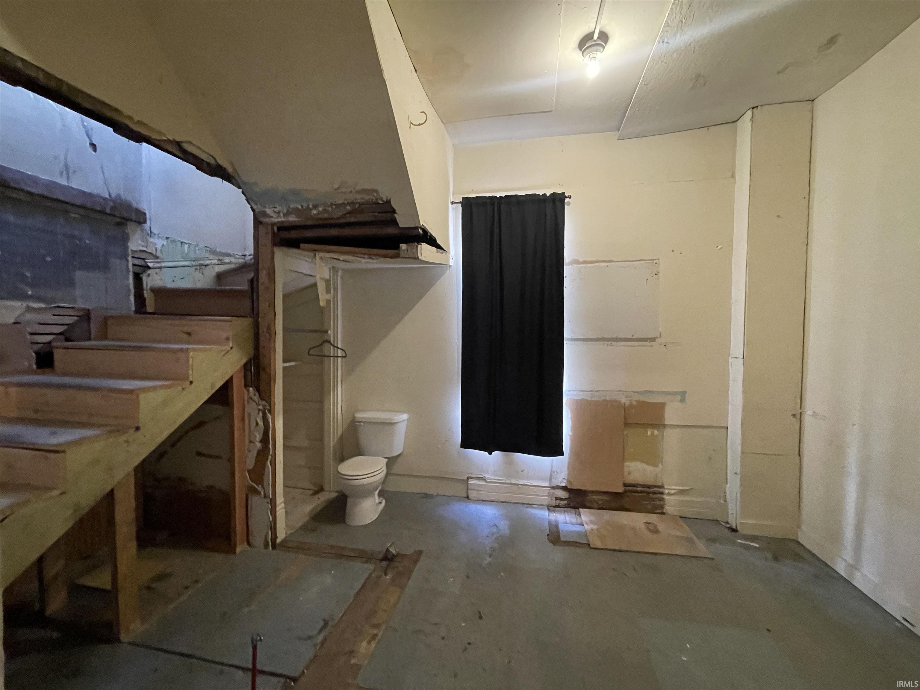 Photo 8 of 1018 Van Buren Street