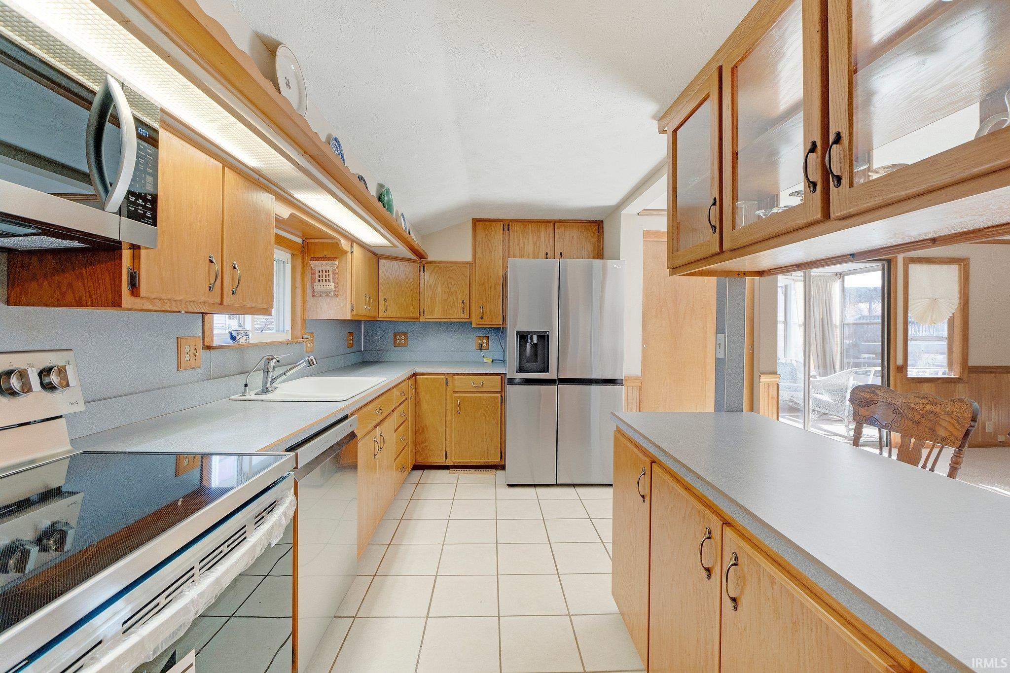 Photo 28 of 5540 N Willow Avenue