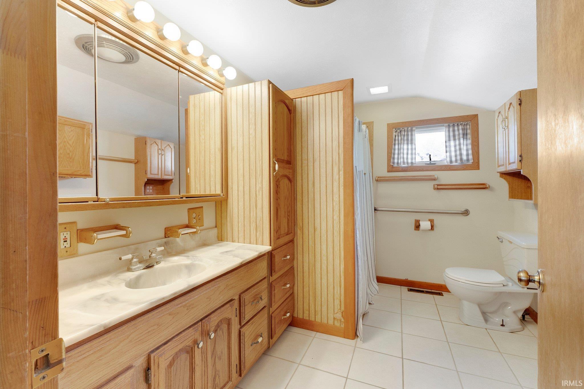 Photo 29 of 5540 N Willow Avenue