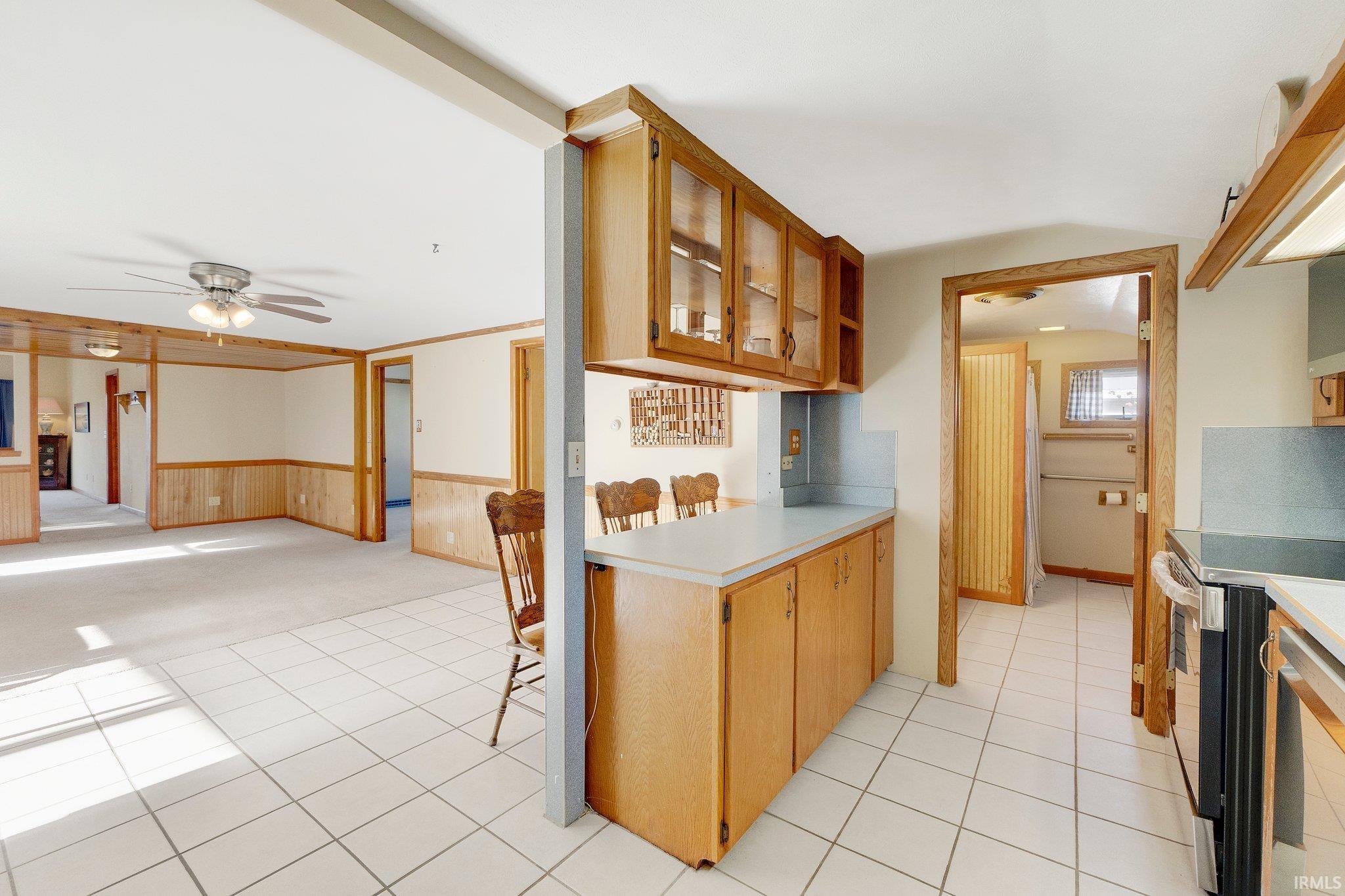 Photo 4 of 5540 N Willow Avenue